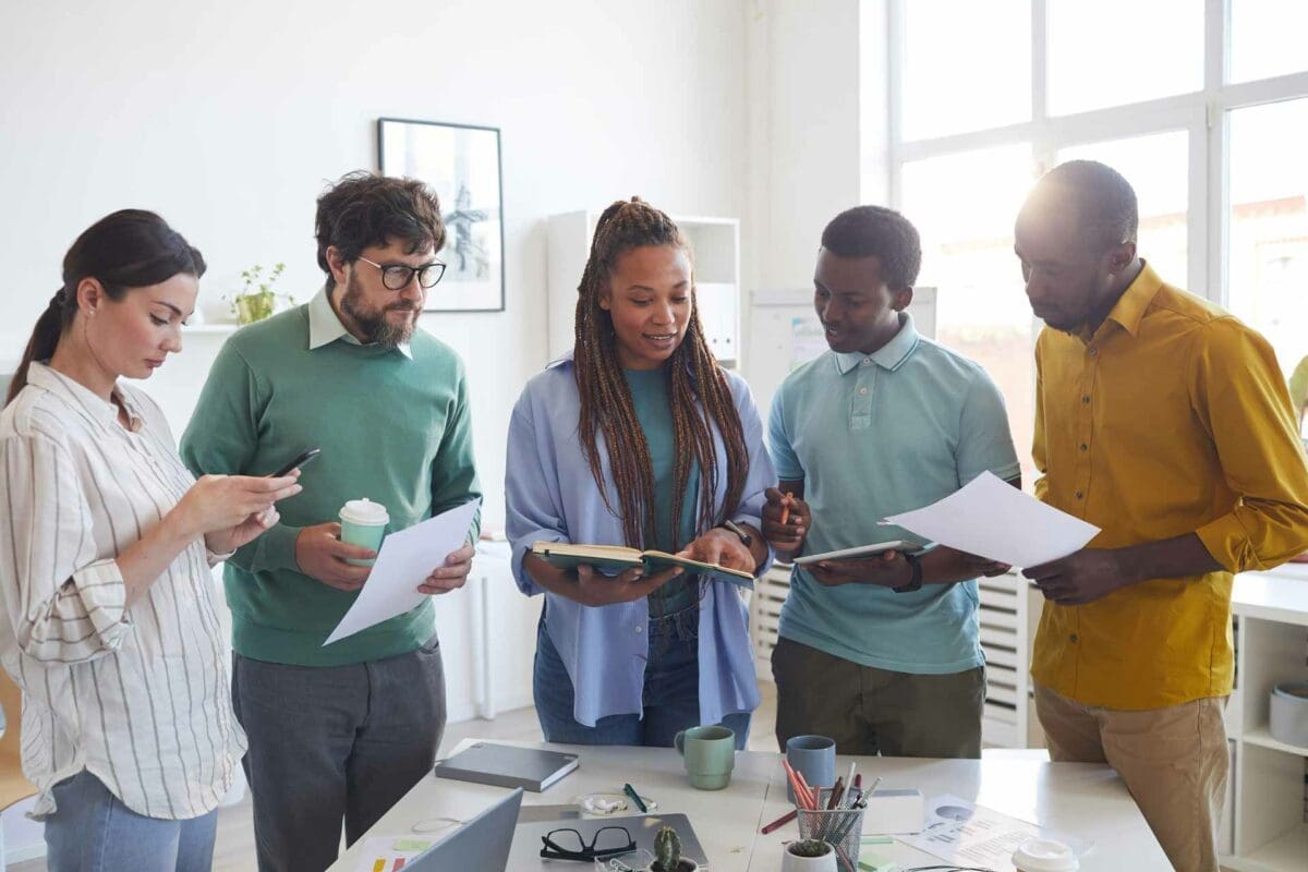 conduct research to develop a business