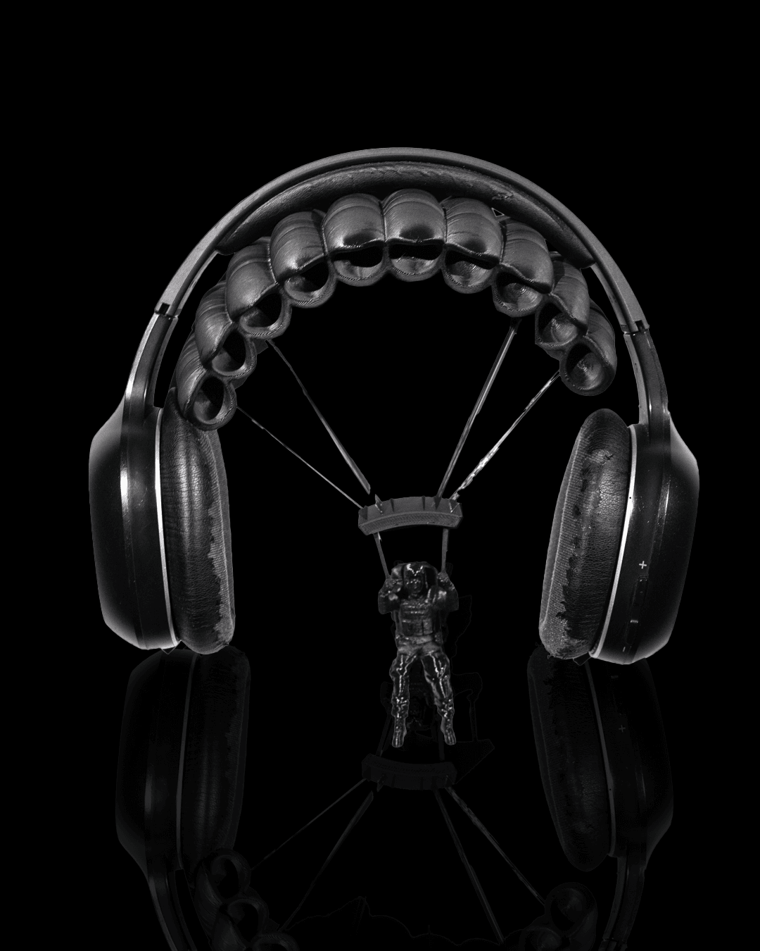 Parachuting Headphone Holder