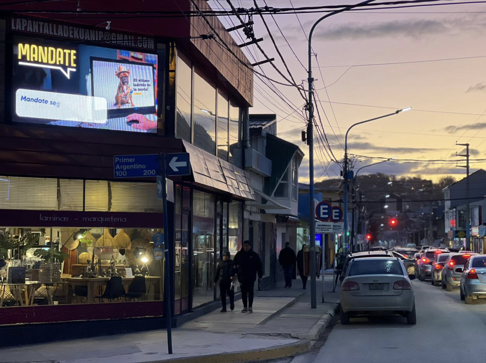 AR - TDF - Ushuaia - Centro comercial Kuanip - Kuanip y Primer Argentino, Ushuaia