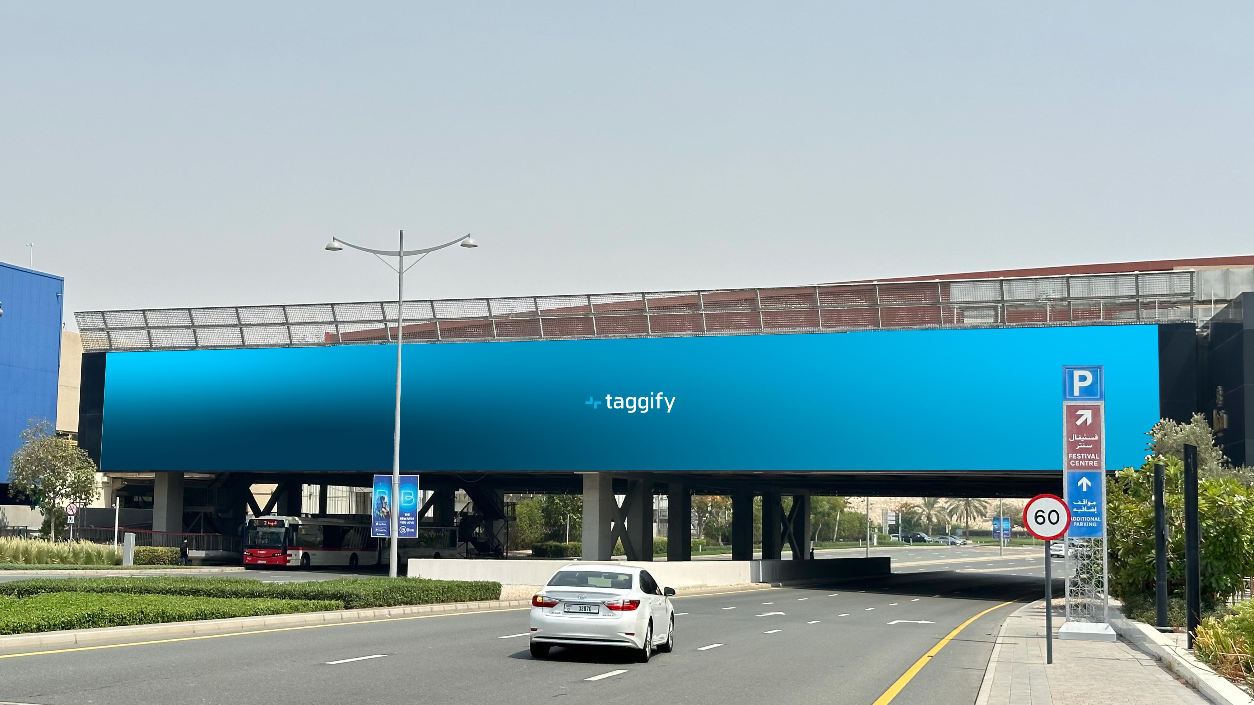 AE - Dubai - Dubai Festival City - Outdoor Link Bridge - Marza - Dubai