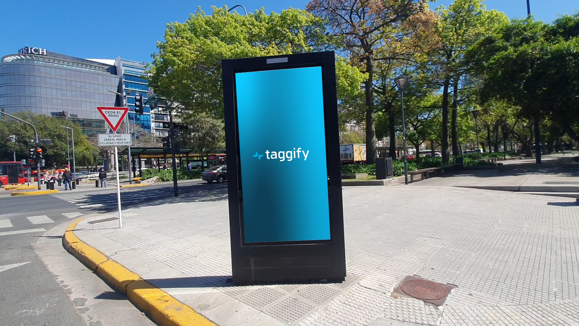 AR - CABA - Retiro - Av. Pellegrini y Marcelo T de Alvear - Comuna 1