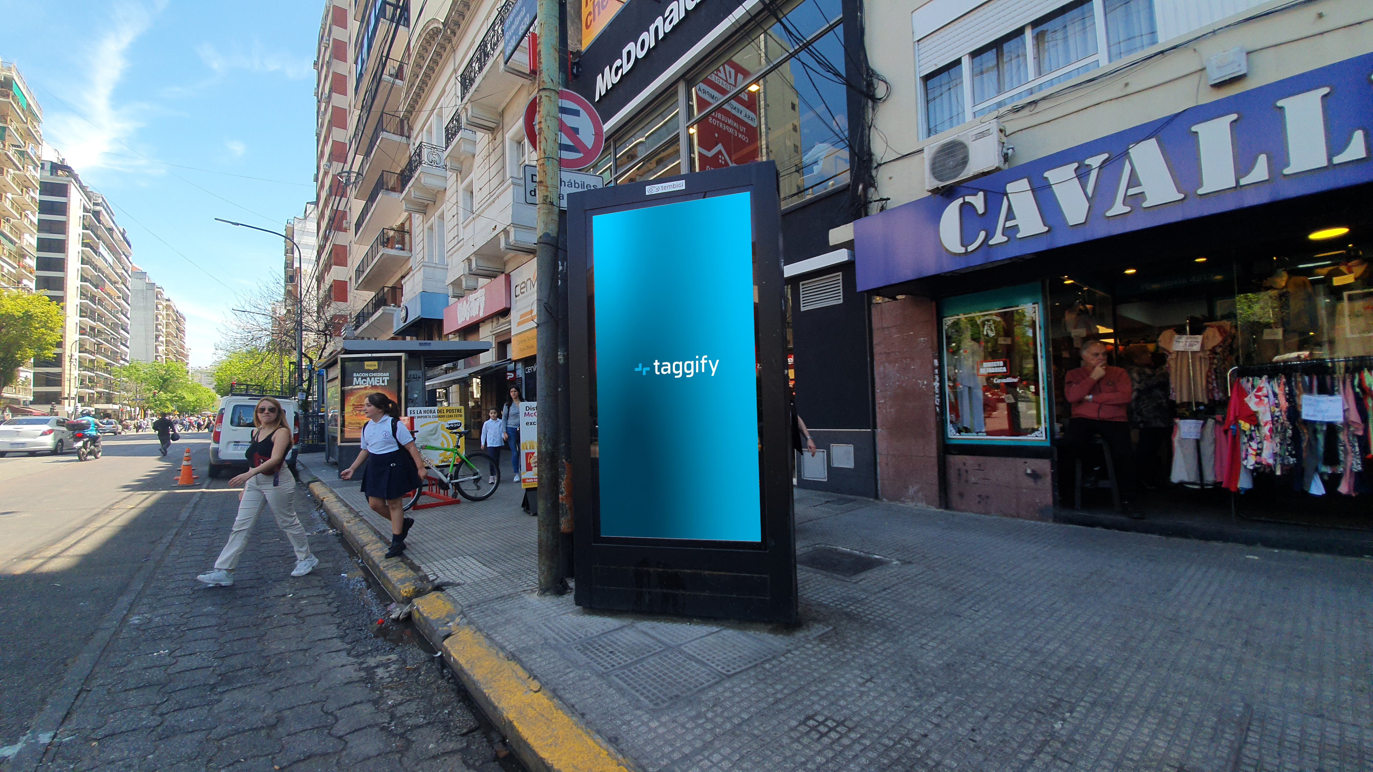 AR - CABA - Caballito - Av. Rivadavia y La Plata - Comuna 5