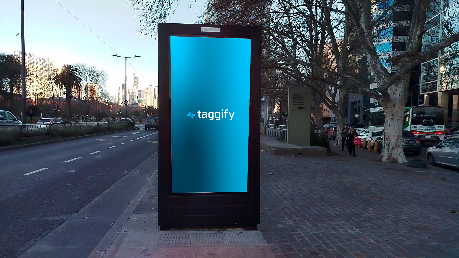 AR - CABA - Puerto Madero - Eduardo Madero y Córdoba - Comuna 1