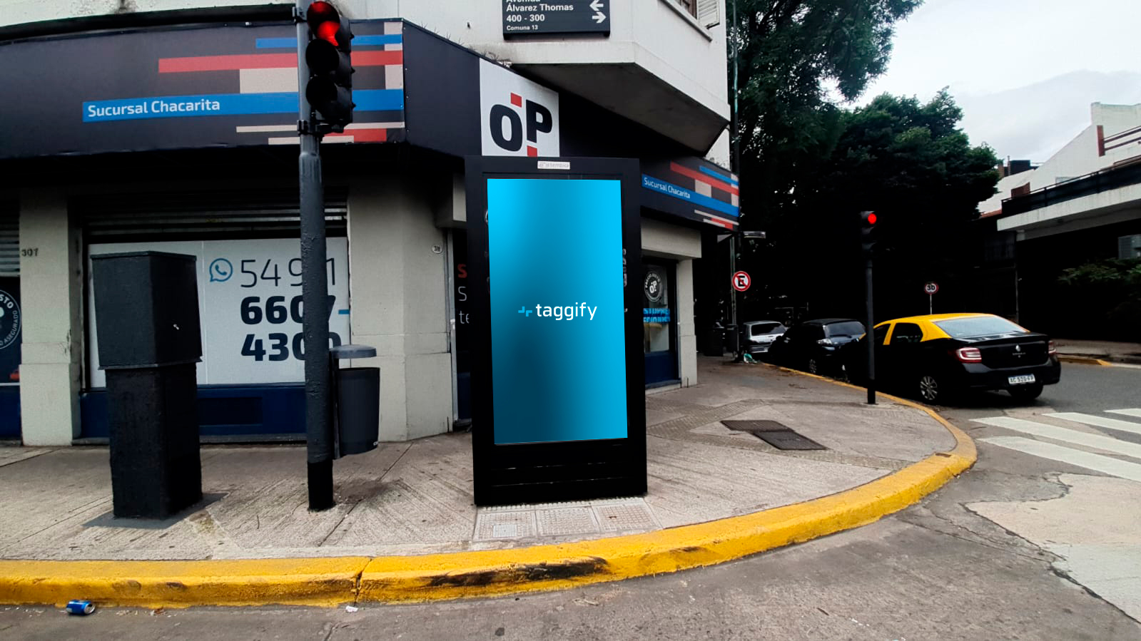 AR - CABA - Belgrano - Cabildo y José Hernández - Comuna 13