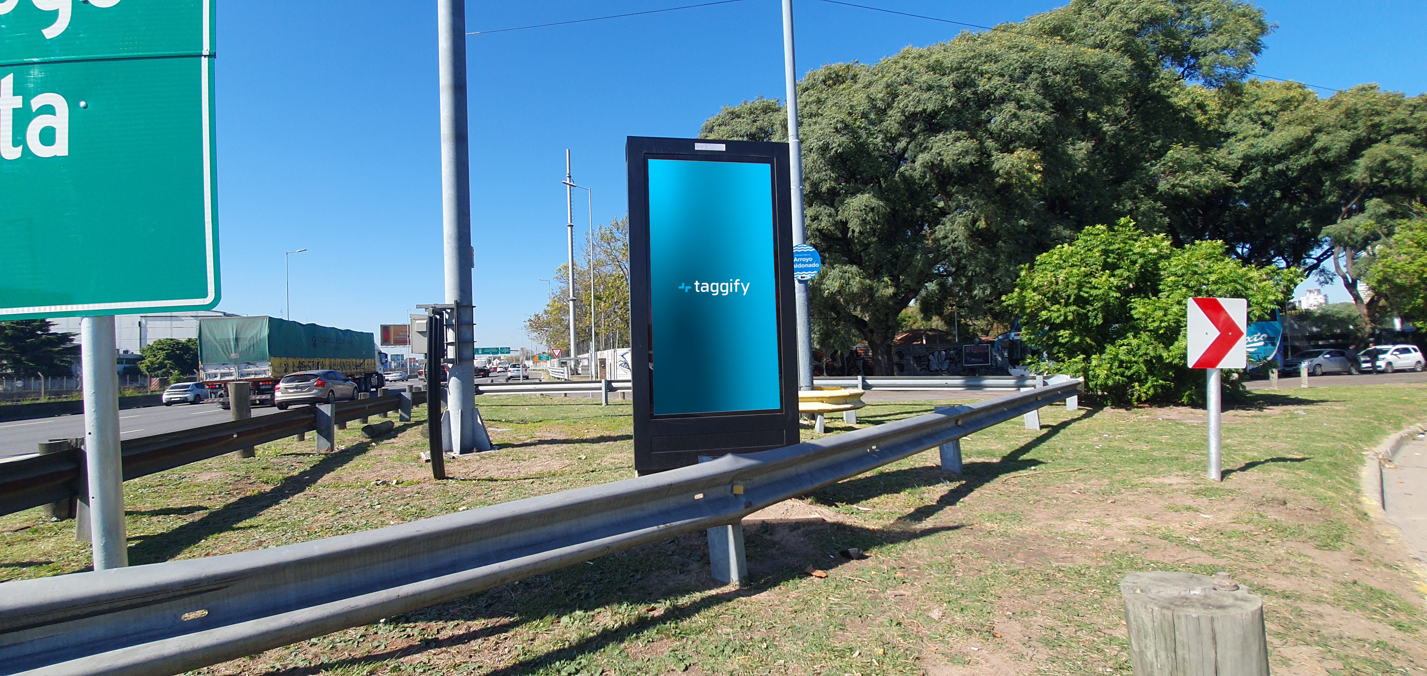 AR - CABA - Palermo - Lugones y Dorrego - Comuna 13