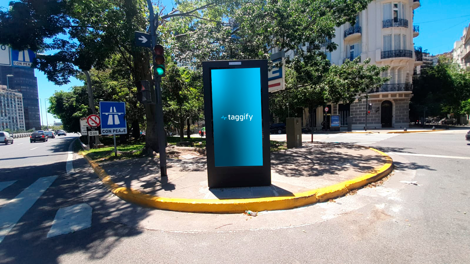 AR - CABA - Retiro - 9 de Julio acceso Illia - Comuna 1