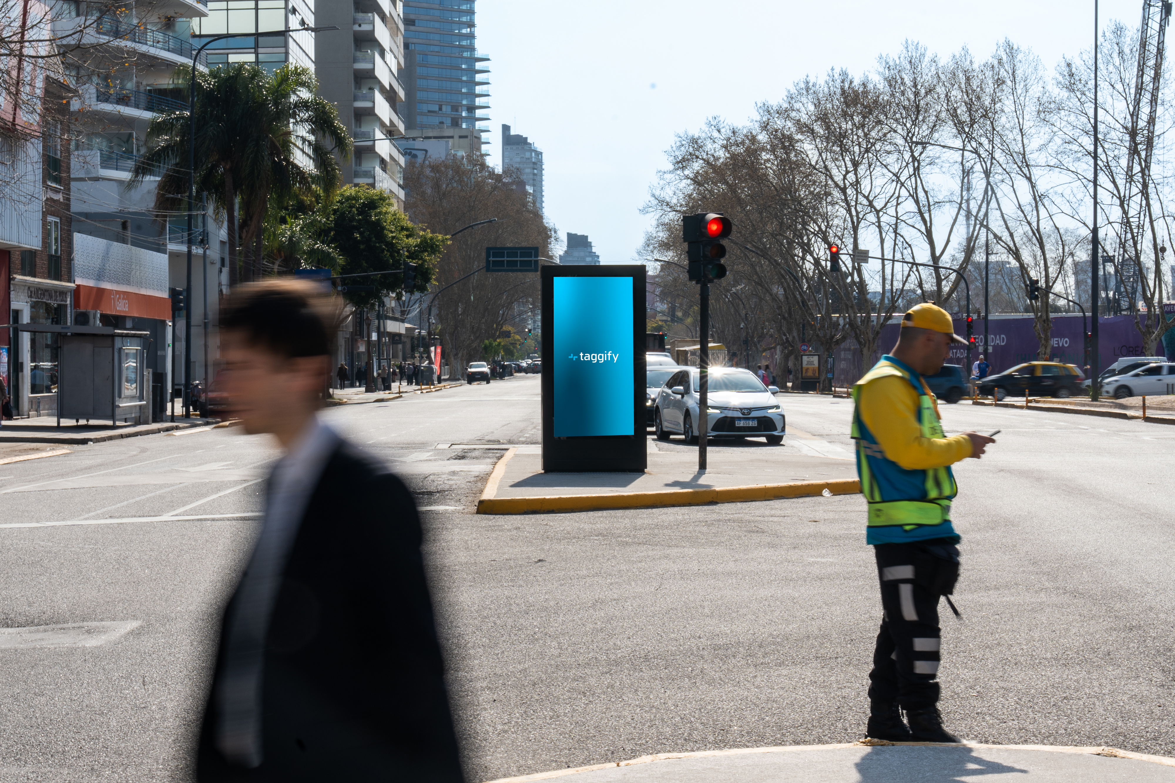 AR - CABA - Retiro - Libertador y Carlos Pellegrini - Comuna 1