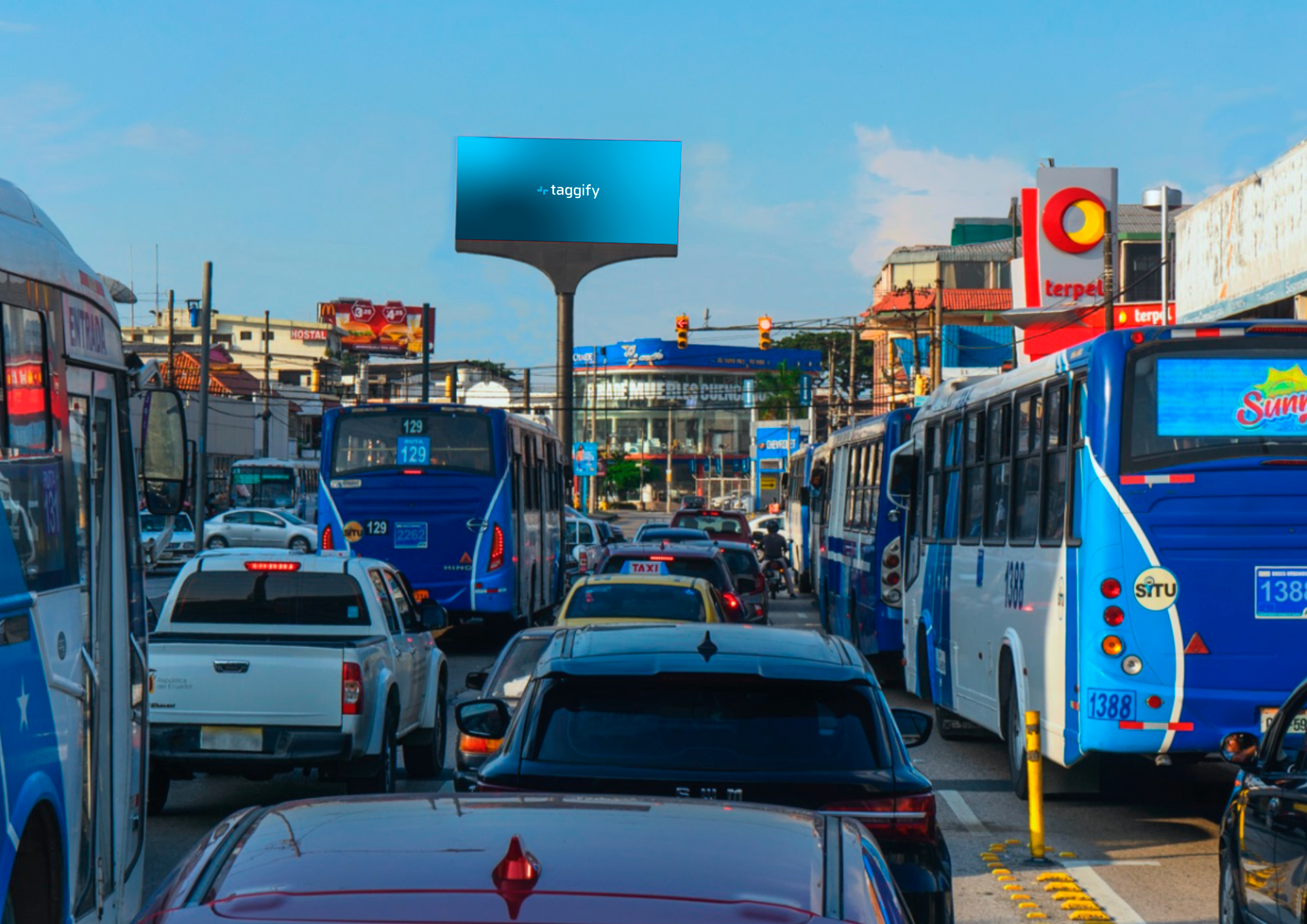 EC - Guayaquil - Garzota - Guillermo Pareja Y Hermano Miguel Parterre Centra - Guayaquil