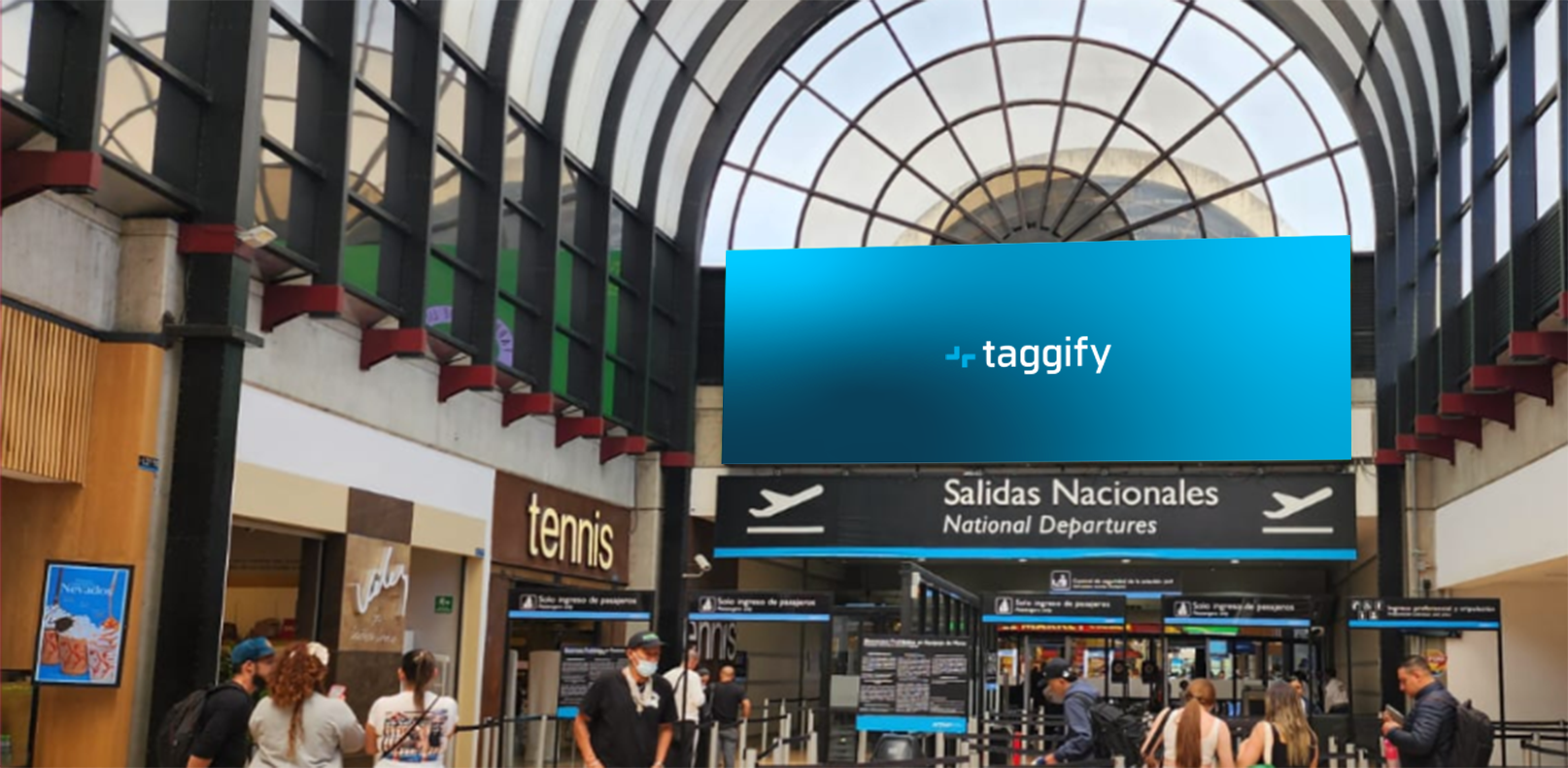 CO - Medellin - Aeropuerto - Hall Central - Filtros Nacionales - Lado A - Medellín