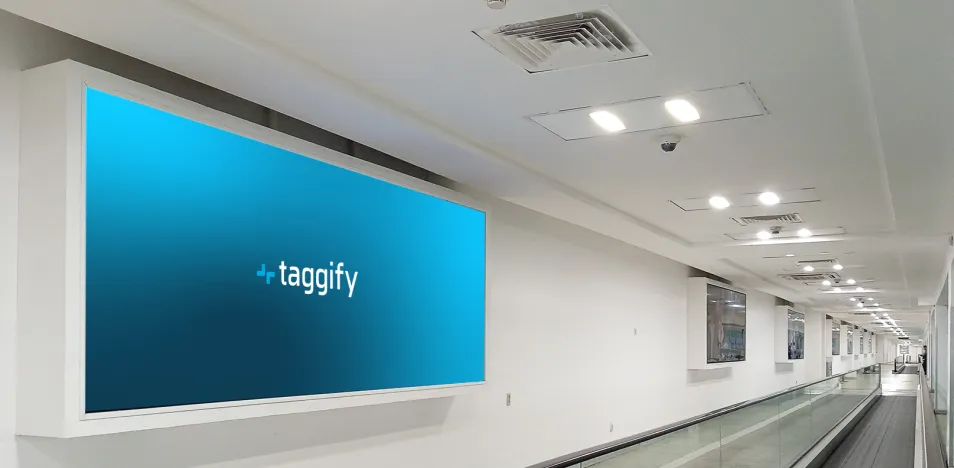 MX - CDMX - Aeropuerto - Venustiano Carranza - Pasillo Conector De Modulo Xi A Migracion - VW 21 - Mexico City