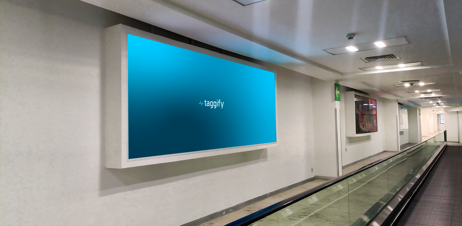 MX - CDMX - Aeropuerto - Venustiano Carranza - Pasillo Conector De Modulo Xi A Migracion - VW 31 - Mexico City