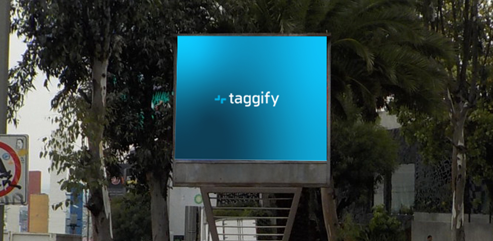 MX - Estado de Mexico - Blvd. Manuel Avila Camacho y Circuito Poetas - State of Mexico