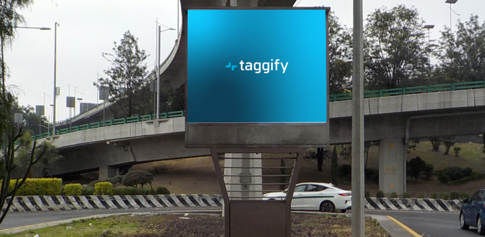 MX - Estado de Mexico - Via Gustavo Baz Prada en el entronque con Blvd. Manuel Avila Camacho - State of Mexico