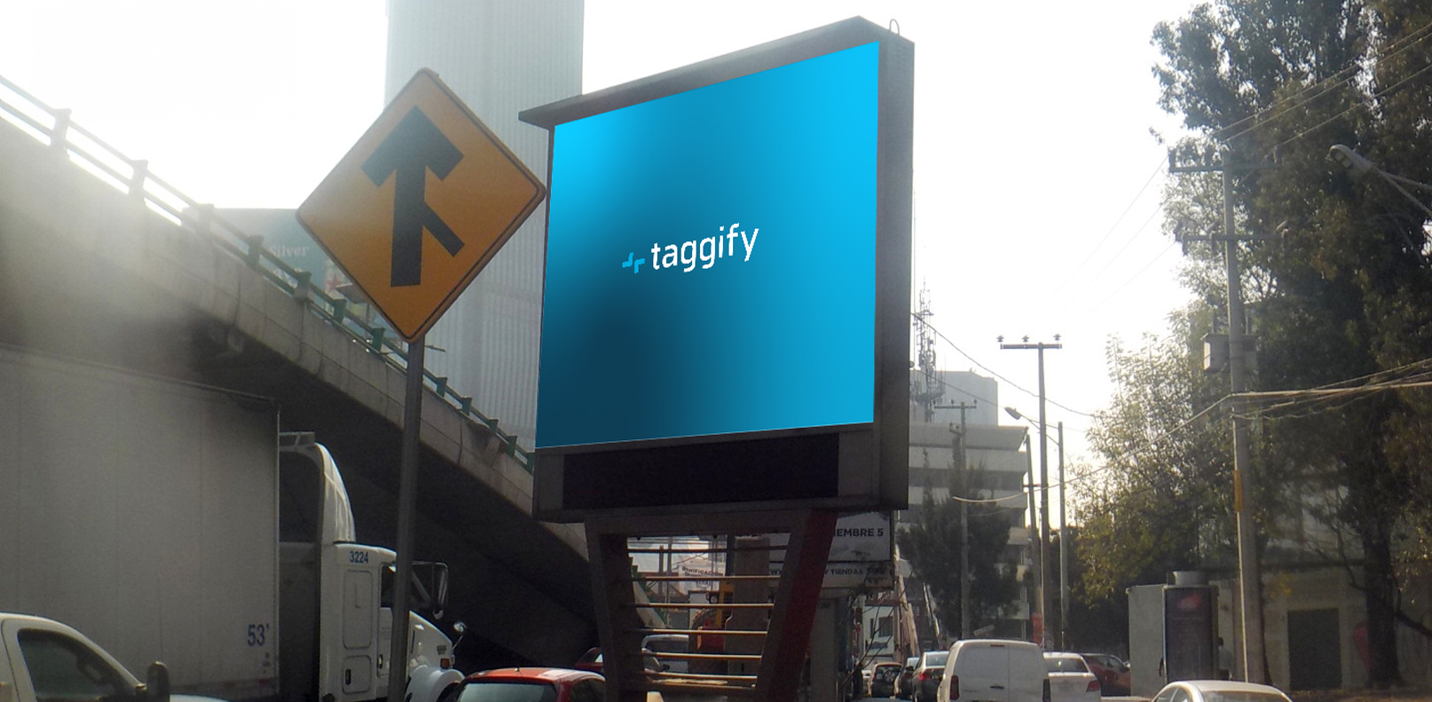 MX - Estado de Mexico - Blvd. Manuel Avila Camacho frente a Plaza Parque Toreo (San Esteban) - State of Mexico