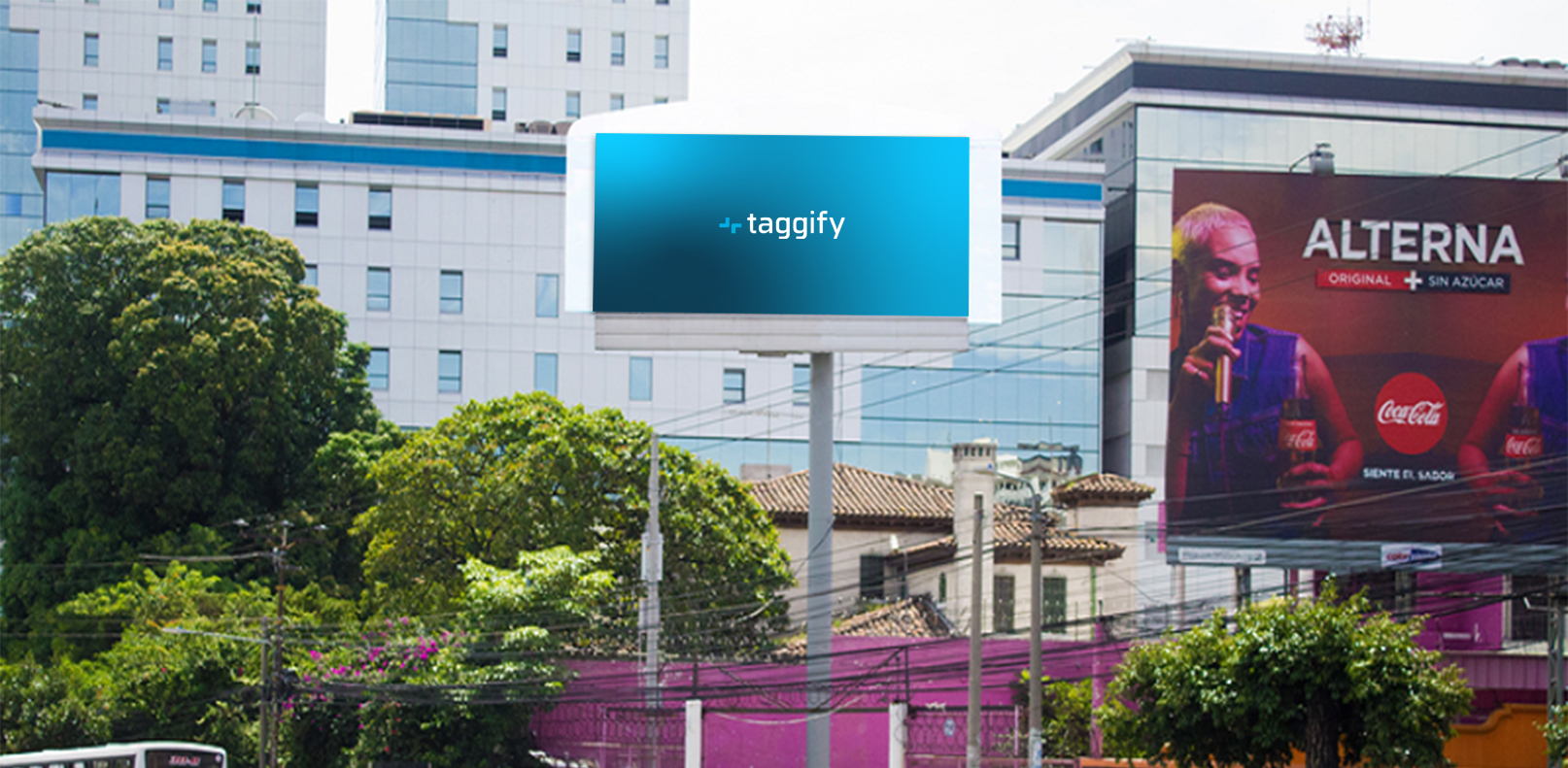 SV - San Salvador - CC - El Paseo - Hacia Salvador del Mundo - Distrito Municipal 3