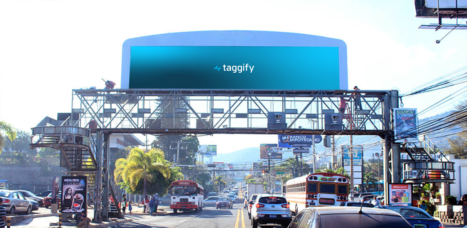 SV - San Salvador - CC - El Paseo - Hacia Redondel Masferrer - San Salvador