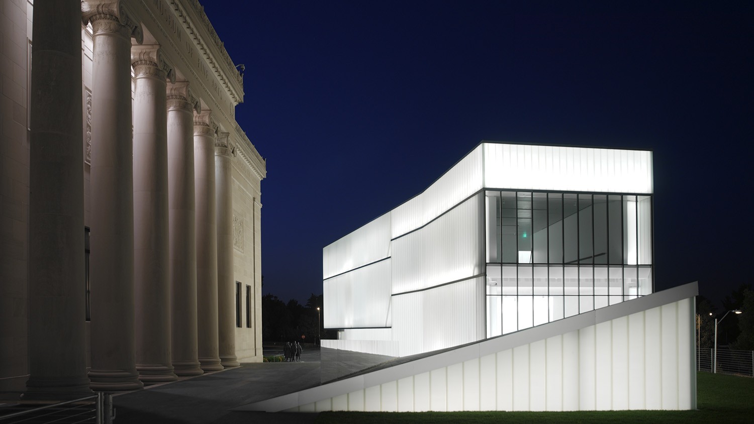 https://s3.us-east-2.amazonaws.com/steven-holl/uploads/projects/project-images/AndyRyan_NAMA_2006831NAMA_0004_WH.jpg https://s3.us-east-2.amazonaws.com/steven-holl/uploads/projects/project-images/AndyRyan_NAMA_2006831NAMA_0004_WH.jpg