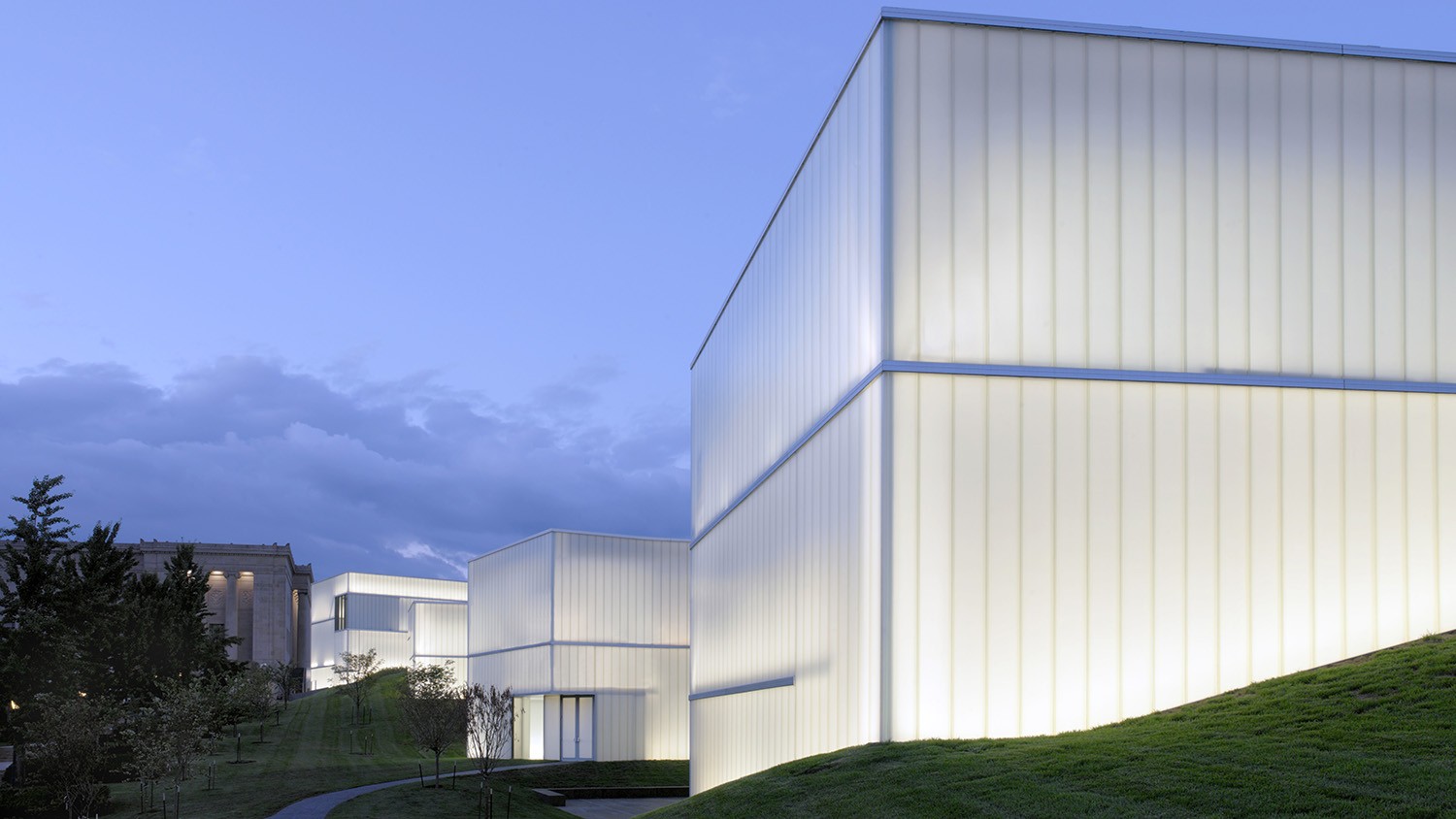 https://s3.us-east-2.amazonaws.com/steven-holl/uploads/projects/project-images/AndyRyan_NAMA_2006831NAMA_0356_WH.jpg https://s3.us-east-2.amazonaws.com/steven-holl/uploads/projects/project-images/AndyRyan_NAMA_2006831NAMA_0356_WH.jpg