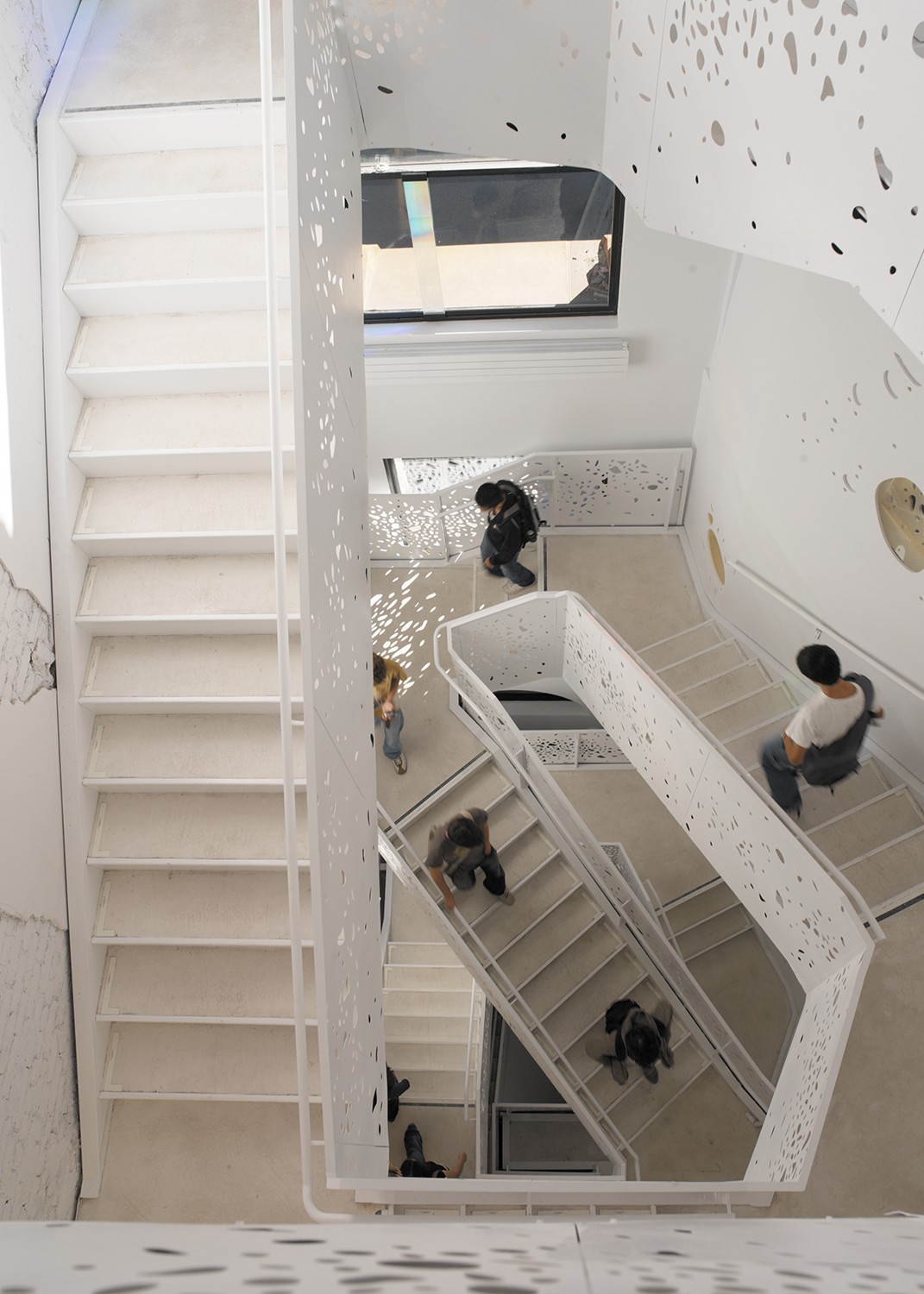 https://s3.us-east-2.amazonaws.com/steven-holl/uploads/projects/project-images/AndyRyan_NYU_2007913NYU_ 0122_WV.jpg https://s3.us-east-2.amazonaws.com/steven-holl/uploads/projects/project-images/AndyRyan_NYU_2007913NYU_ 0122_WV.jpg