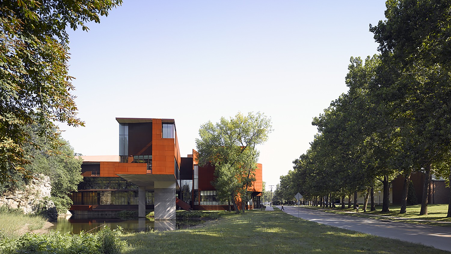 https://s3.us-east-2.amazonaws.com/steven-holl/uploads/projects/project-images/ChristianRichters_Iowa_cr3747_000262_WH.jpg https://s3.us-east-2.amazonaws.com/steven-holl/uploads/projects/project-images/ChristianRichters_Iowa_cr3747_000262_WH.jpg