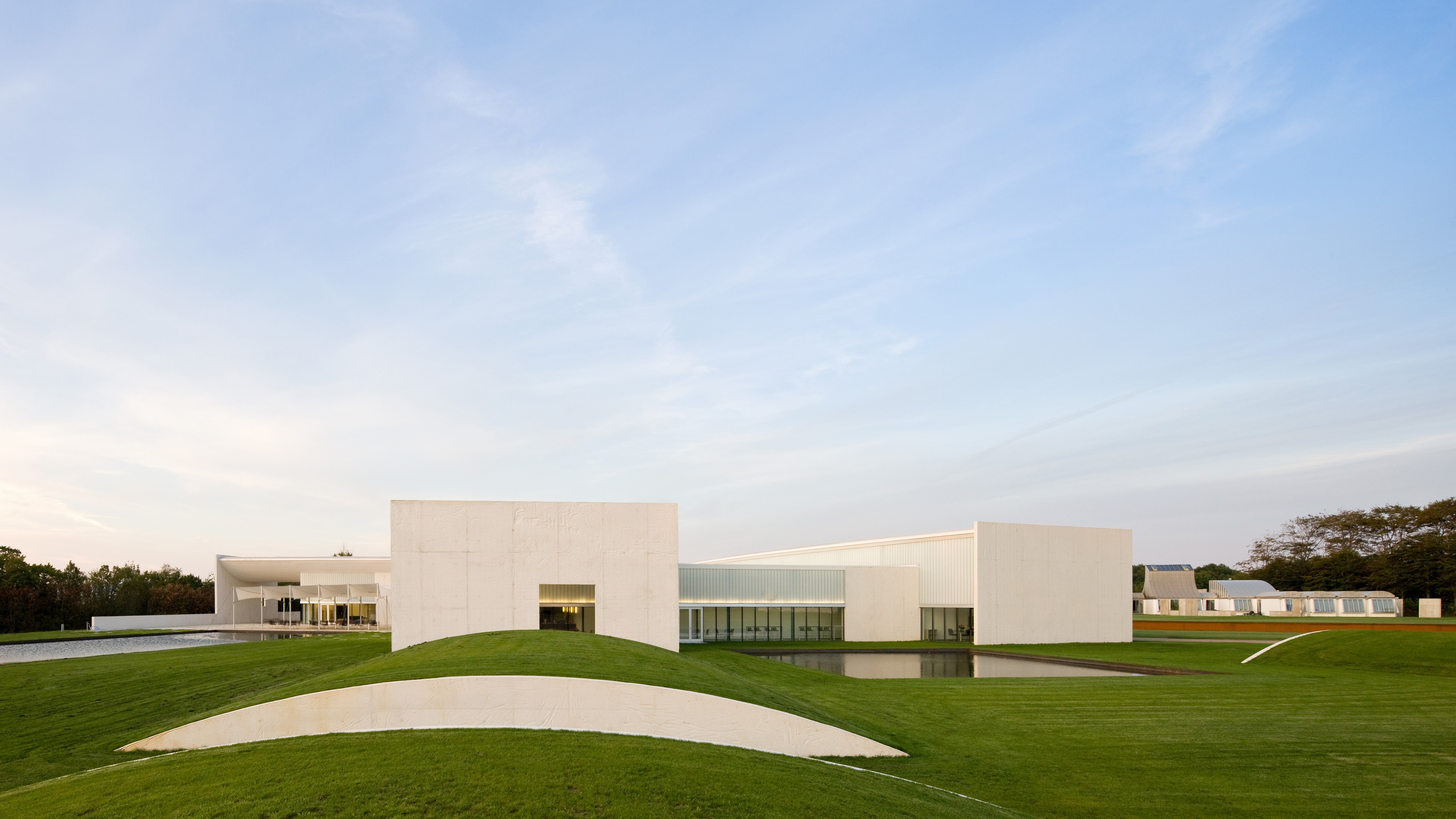 https://s3.us-east-2.amazonaws.com/steven-holl/uploads/projects/project-images/IwanBaan_Herning_ArtSHA3771_WH.jpg https://s3.us-east-2.amazonaws.com/steven-holl/uploads/projects/project-images/IwanBaan_Herning_ArtSHA3771_WH.jpg