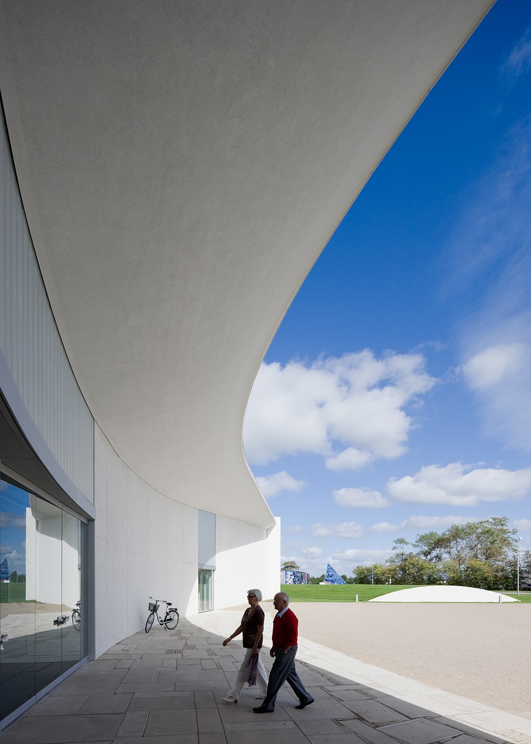 https://s3.us-east-2.amazonaws.com/steven-holl/uploads/projects/project-images/IwanBaan_Herning_ArtSHA4210_WV.jpg https://s3.us-east-2.amazonaws.com/steven-holl/uploads/projects/project-images/IwanBaan_Herning_ArtSHA4210_WV.jpg