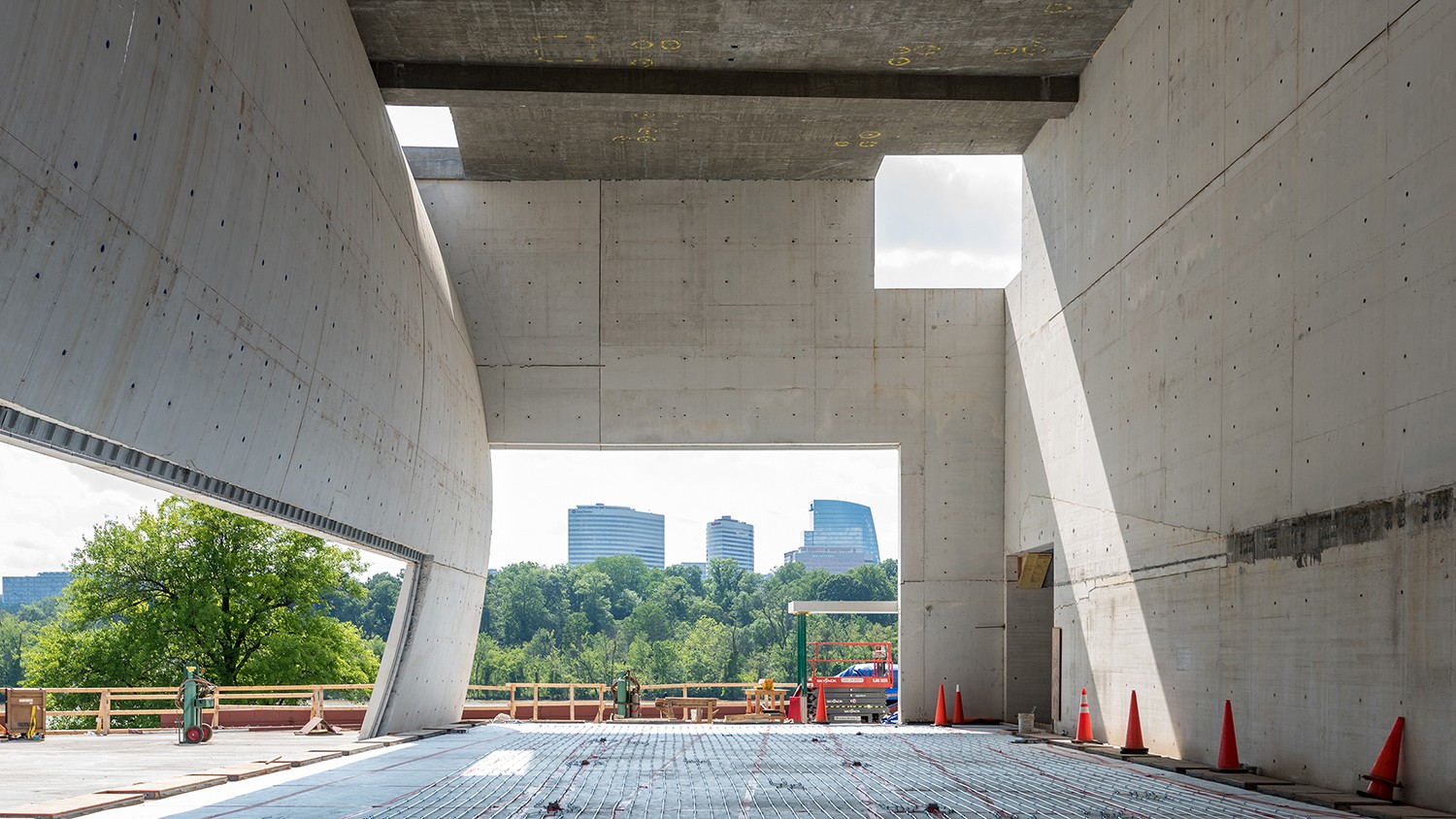 https://s3.us-east-2.amazonaws.com/steven-holl/uploads/projects/project-images/JonathanMorefield__JFK_2018_05_25-Kennedy Center Expansion-DSC_2847_WH.jpg https://s3.us-east-2.amazonaws.com/steven-holl/uploads/projects/project-images/JonathanMorefield__JFK_2018_05_25-Kennedy Center Expansion-DSC_2847_WH.jpg
