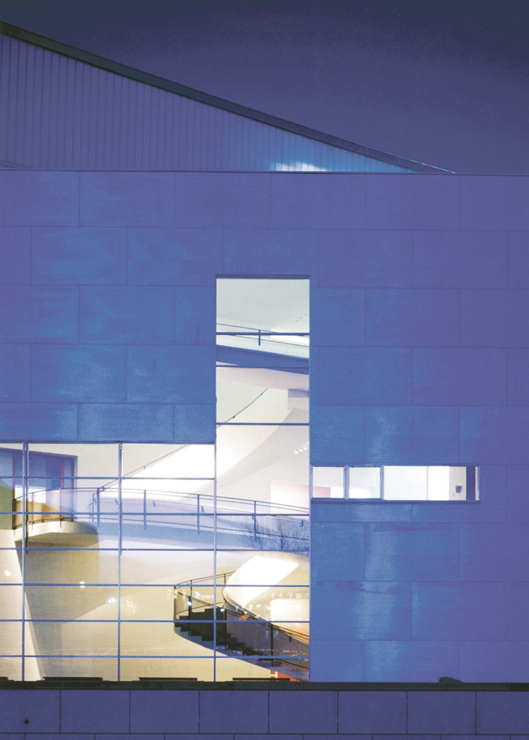 https://s3.us-east-2.amazonaws.com/steven-holl/uploads/projects/project-images/PaulWarchol_Kiasma_123BE07_WV.jpg https://s3.us-east-2.amazonaws.com/steven-holl/uploads/projects/project-images/PaulWarchol_Kiasma_123BE07_WV.jpg