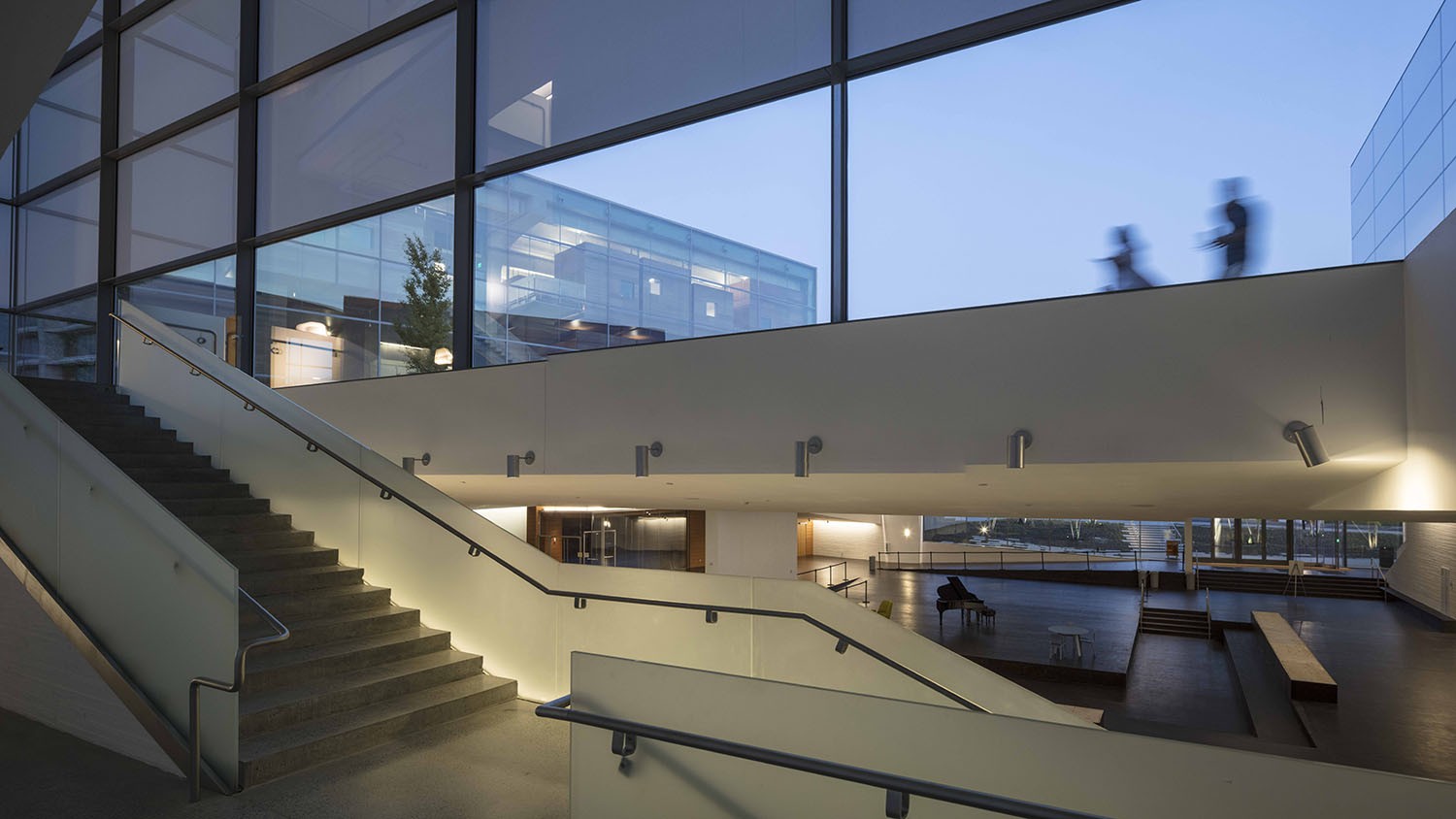 https://s3.us-east-2.amazonaws.com/steven-holl/uploads/projects/project-images/PaulWarchol_LCA_U8A3171-Pano_WH.jpg https://s3.us-east-2.amazonaws.com/steven-holl/uploads/projects/project-images/PaulWarchol_LCA_U8A3171-Pano_WH.jpg