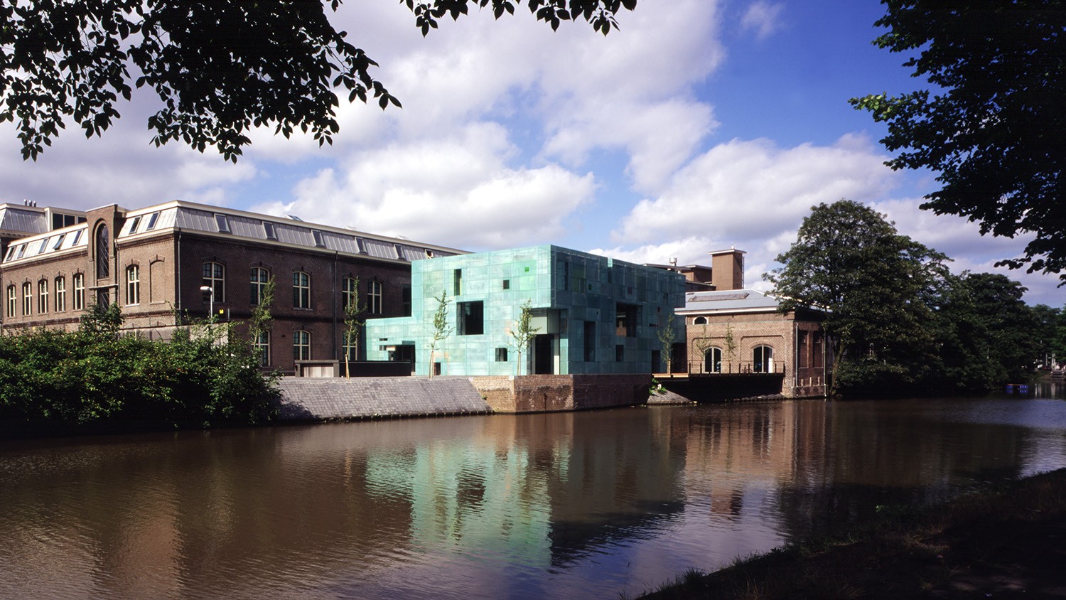 https://s3.us-east-2.amazonaws.com/steven-holl/uploads/projects/project-images/PaulWarchol_Sarph_155BE09PWcrop_WH.jpg https://s3.us-east-2.amazonaws.com/steven-holl/uploads/projects/project-images/PaulWarchol_Sarph_155BE09PWcrop_WH.jpg
