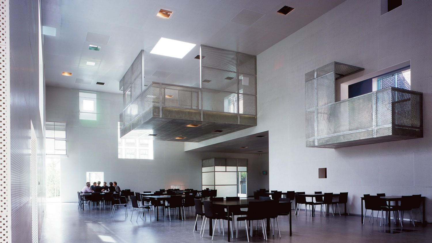 https://s3.us-east-2.amazonaws.com/steven-holl/uploads/projects/project-images/PaulWarchol_Sarph_155BI07PW_WH.jpg https://s3.us-east-2.amazonaws.com/steven-holl/uploads/projects/project-images/PaulWarchol_Sarph_155BI07PW_WH.jpg