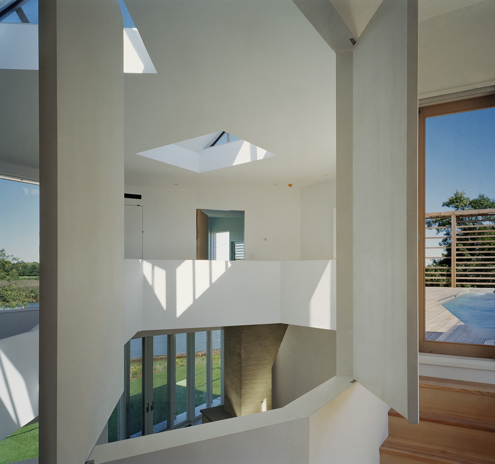 https://s3.us-east-2.amazonaws.com/steven-holl/uploads/projects/project-images/PaulWarchol_WritingwithLight_04-049-07A_WV.jpg https://s3.us-east-2.amazonaws.com/steven-holl/uploads/projects/project-images/PaulWarchol_WritingwithLight_04-049-07A_WV.jpg