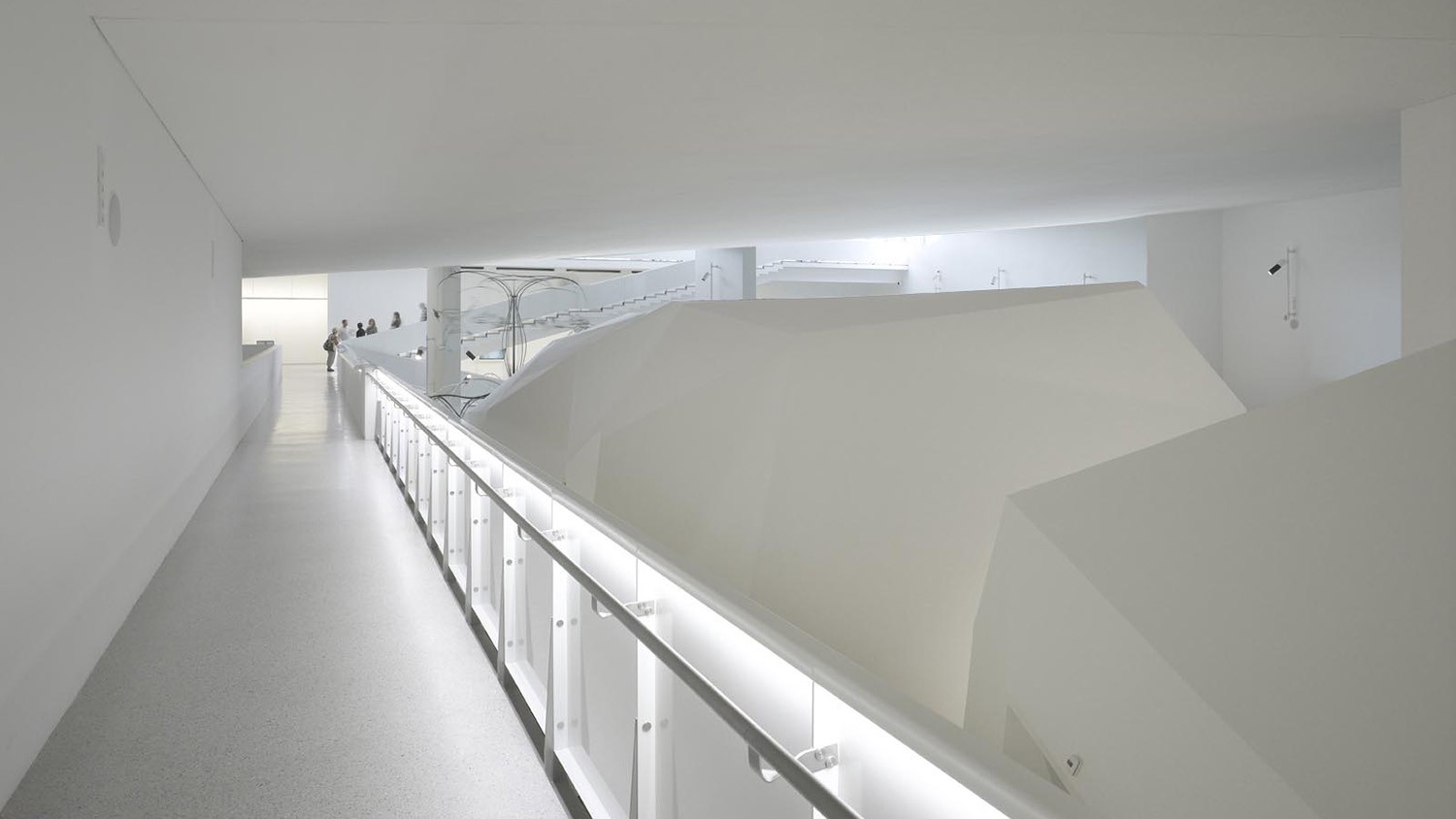 https://s3.us-east-2.amazonaws.com/steven-holl/uploads/projects/project-images/RolandHalbe_Biarritz_RH2027-0060_WH.jpg https://s3.us-east-2.amazonaws.com/steven-holl/uploads/projects/project-images/RolandHalbe_Biarritz_RH2027-0060_WH.jpg