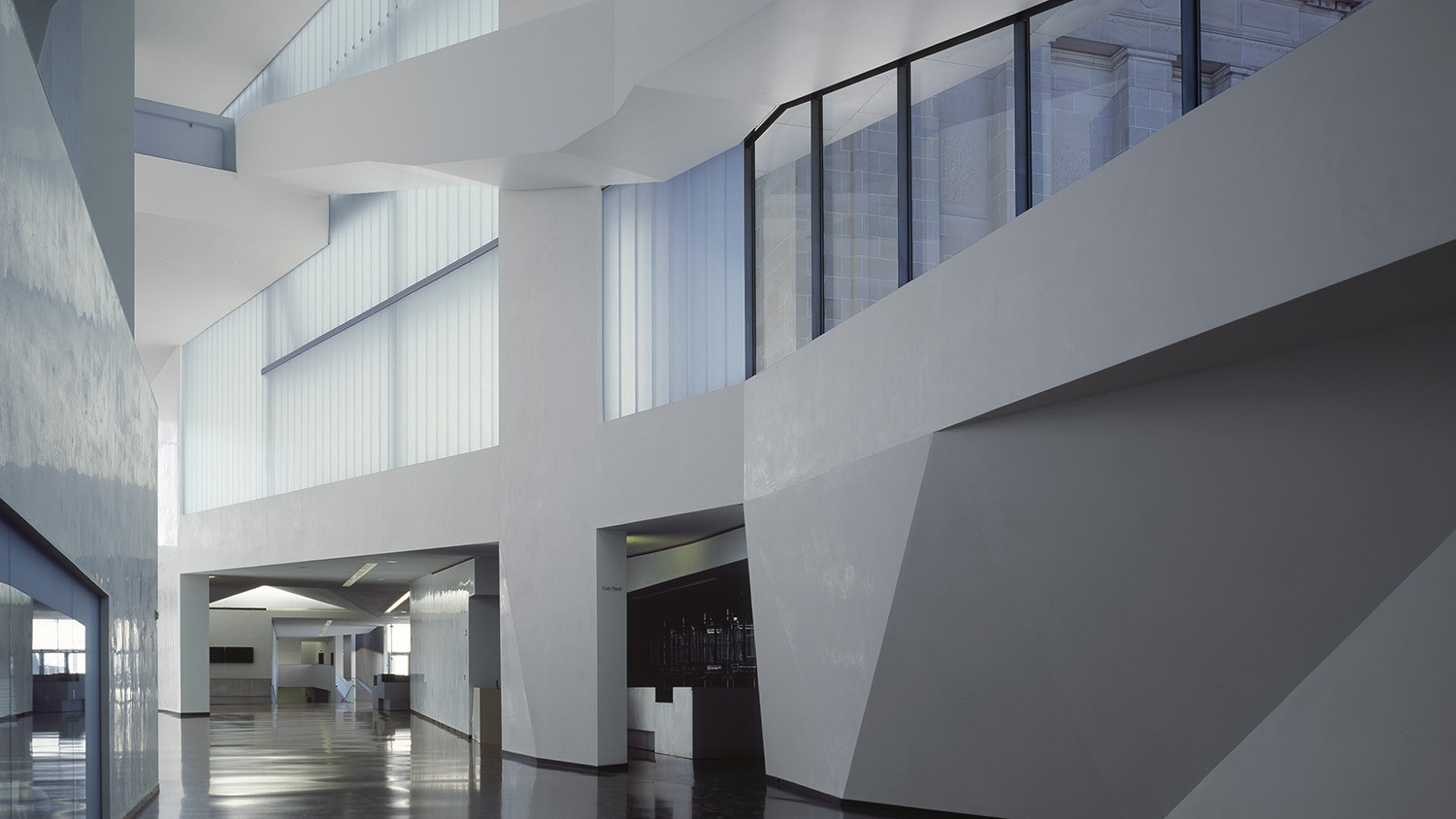 https://s3.us-east-2.amazonaws.com/steven-holl/uploads/projects/project-images/RolandHalbe_NAMA_RH1625-219_WH.jpg https://s3.us-east-2.amazonaws.com/steven-holl/uploads/projects/project-images/RolandHalbe_NAMA_RH1625-219_WH.jpg