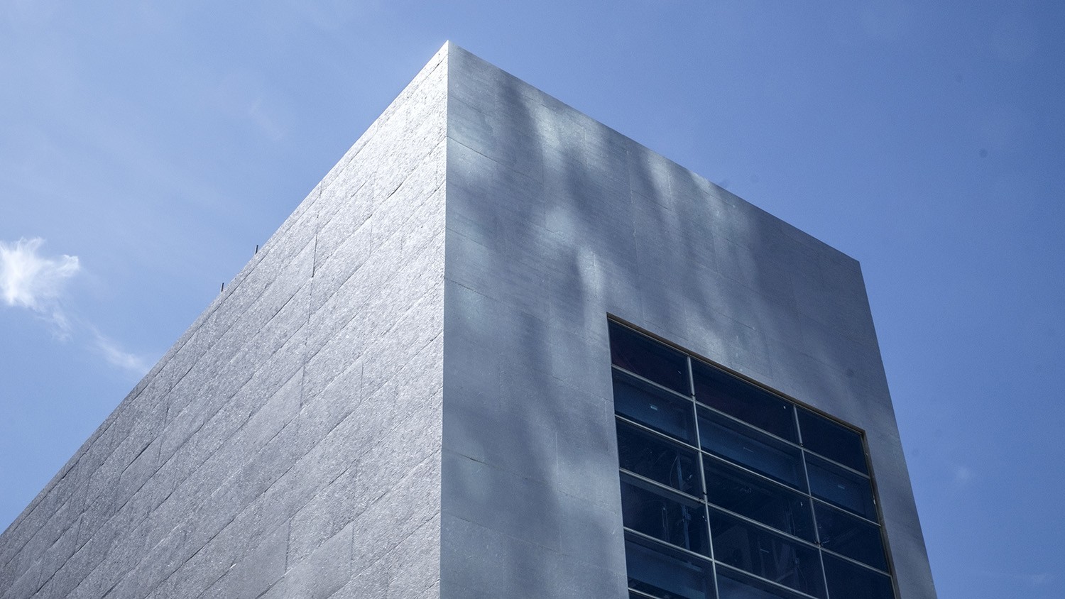 https://s3.us-east-2.amazonaws.com/steven-holl/uploads/projects/project-images/SHA_Queens_Construction_5.jpg https://s3.us-east-2.amazonaws.com/steven-holl/uploads/projects/project-images/SHA_Queens_Construction_5.jpg