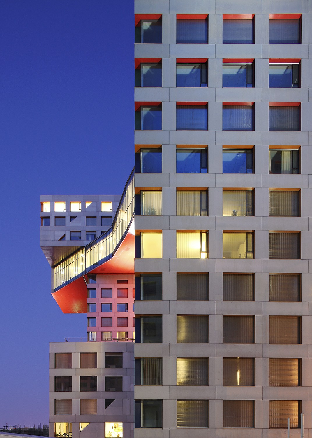 https://s3.us-east-2.amazonaws.com/steven-holl/uploads/projects/project-images/ShuHe_LinkedHybrid_MG_8816-med_WV.jpg https://s3.us-east-2.amazonaws.com/steven-holl/uploads/projects/project-images/ShuHe_LinkedHybrid_MG_8816-med_WV.jpg