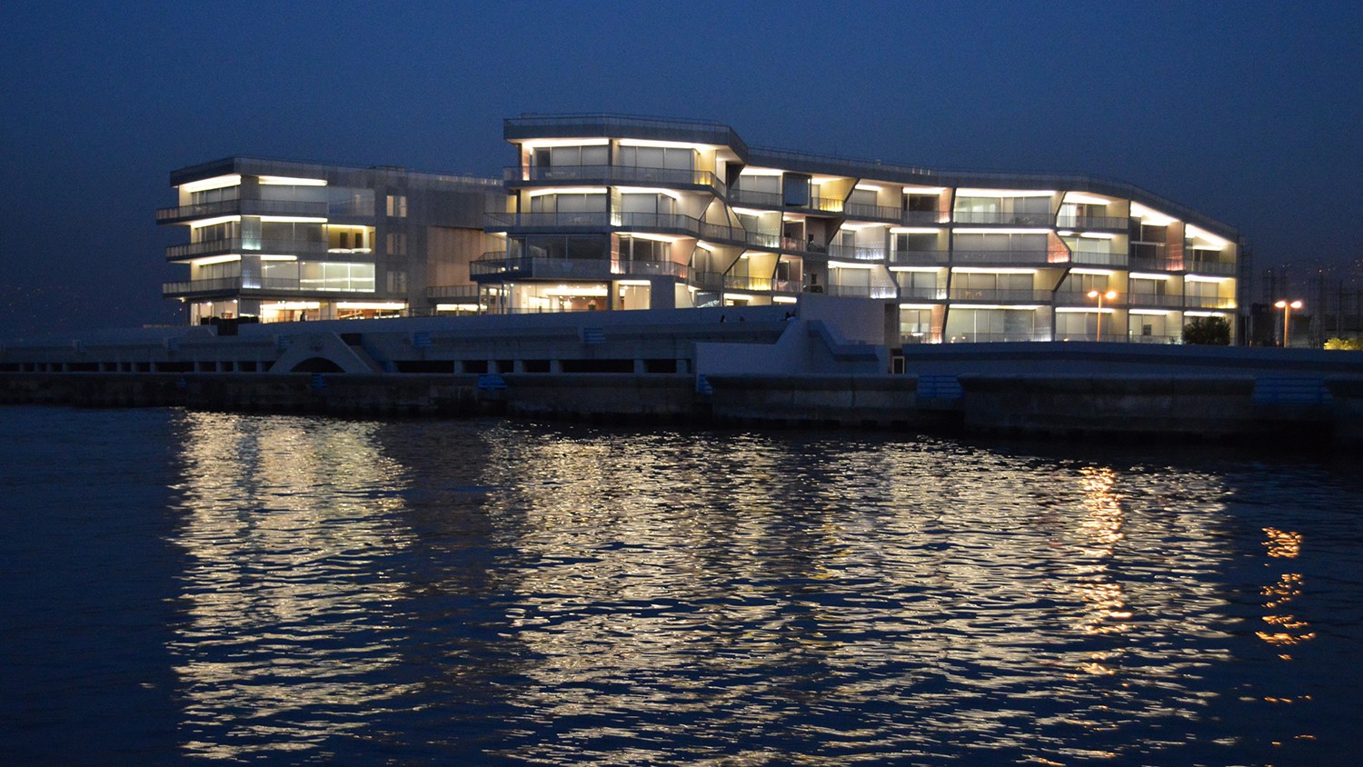 https://s3.us-east-2.amazonaws.com/steven-holl/uploads/projects/project-images/StevenHollArchitects_Beirut_1_photo 7_WH.jpg https://s3.us-east-2.amazonaws.com/steven-holl/uploads/projects/project-images/StevenHollArchitects_Beirut_1_photo 7_WH.jpg