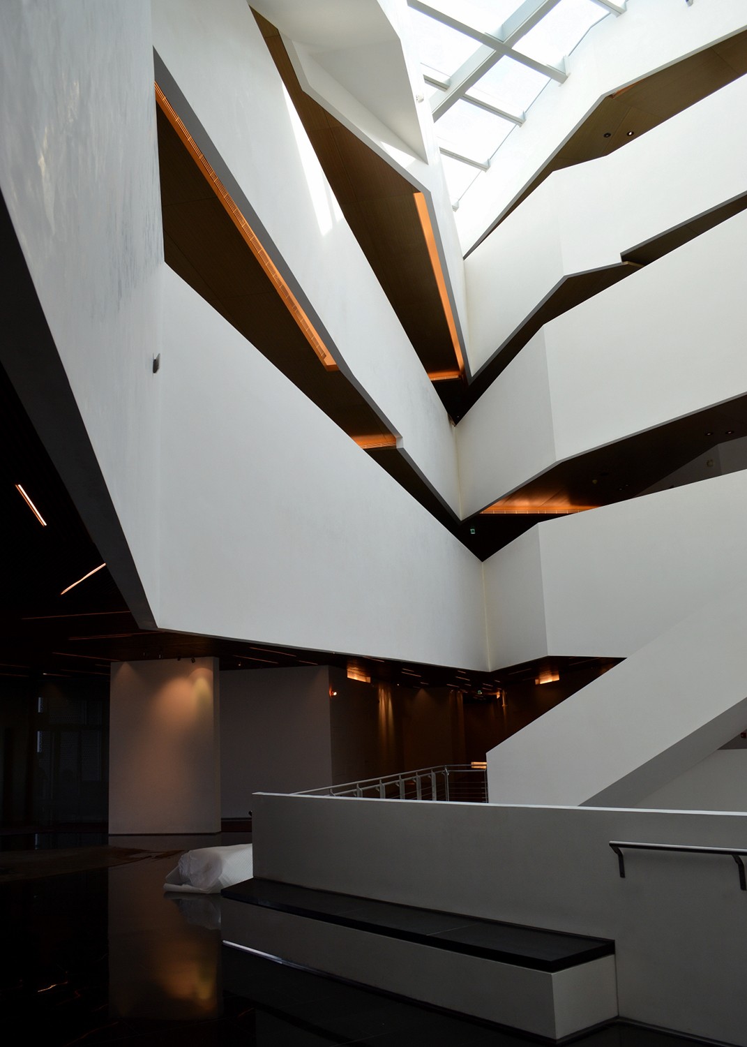 https://s3.us-east-2.amazonaws.com/steven-holl/uploads/projects/project-images/StevenHollArchitects_Beirut_London2013-06-24_8_WV.jpg https://s3.us-east-2.amazonaws.com/steven-holl/uploads/projects/project-images/StevenHollArchitects_Beirut_London2013-06-24_8_WV.jpg
