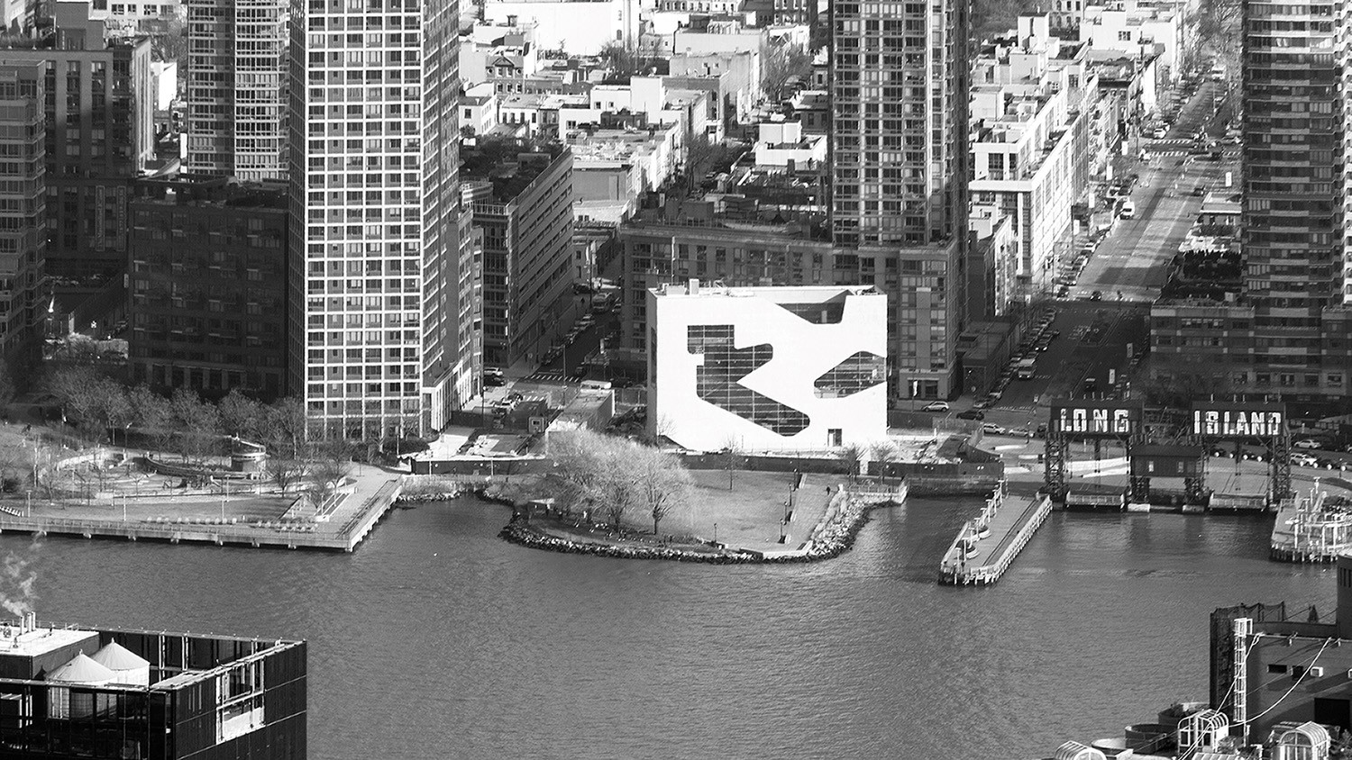 https://s3.us-east-2.amazonaws.com/steven-holl/uploads/projects/project-images/StevenHollArchitects_HPL_HPfromESB004_WH.jpg https://s3.us-east-2.amazonaws.com/steven-holl/uploads/projects/project-images/StevenHollArchitects_HPL_HPfromESB004_WH.jpg