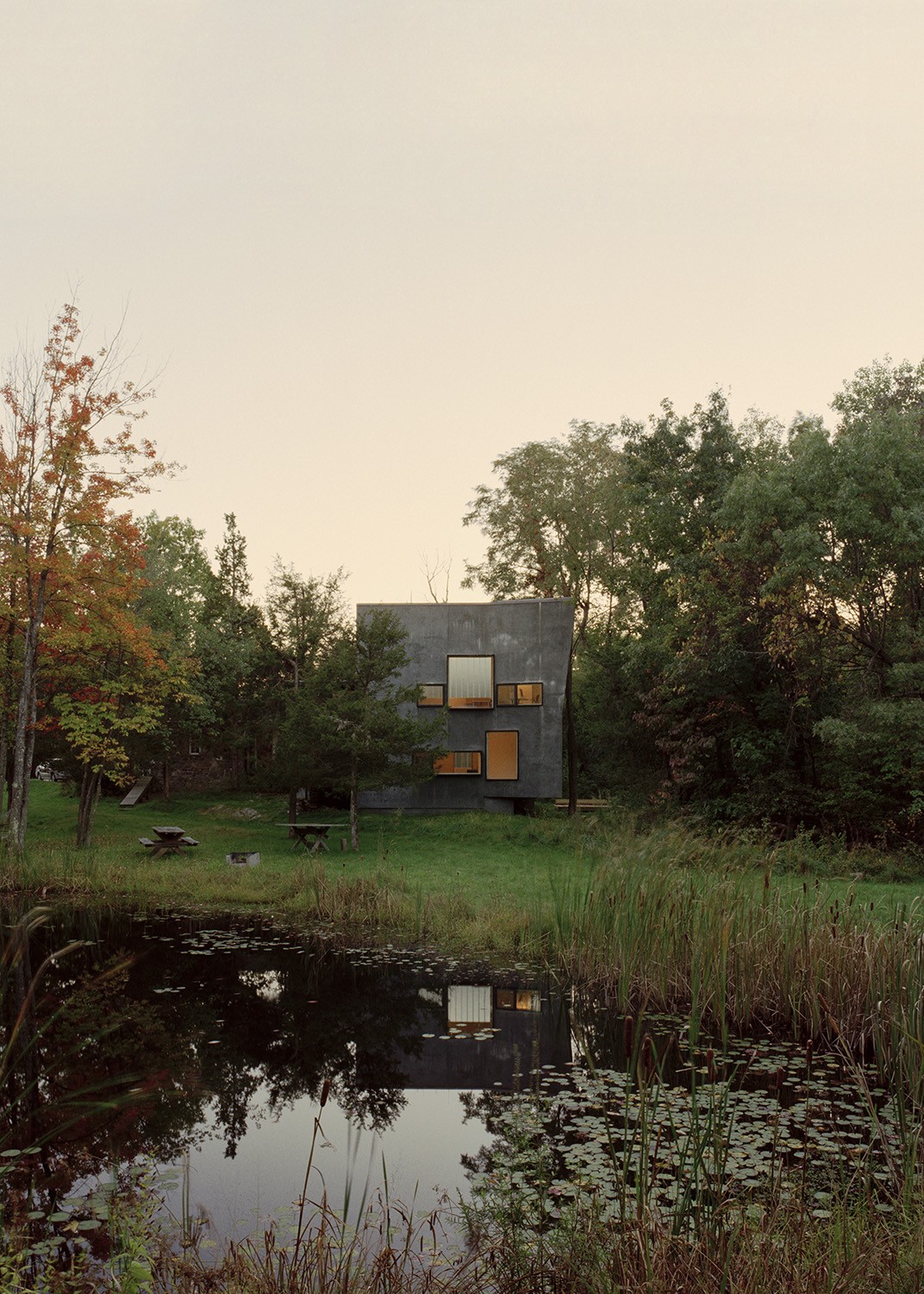 https://s3.us-east-2.amazonaws.com/steven-holl/uploads/projects/project-images/StevenHollArchitects_LittleTesseract_-1_WV.jpg https://s3.us-east-2.amazonaws.com/steven-holl/uploads/projects/project-images/StevenHollArchitects_LittleTesseract_-1_WV.jpg