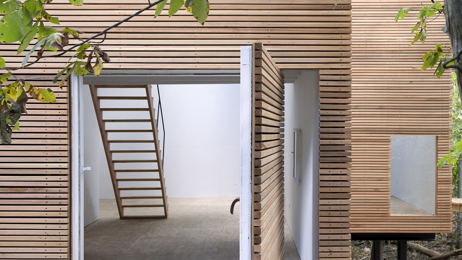 https://s3.us-east-2.amazonaws.com/steven-holl/uploads/projects/project-images/SusanWides_TSpace_IMG_7872_WH.jpg https://s3.us-east-2.amazonaws.com/steven-holl/uploads/projects/project-images/SusanWides_TSpace_IMG_7872_WH.jpg