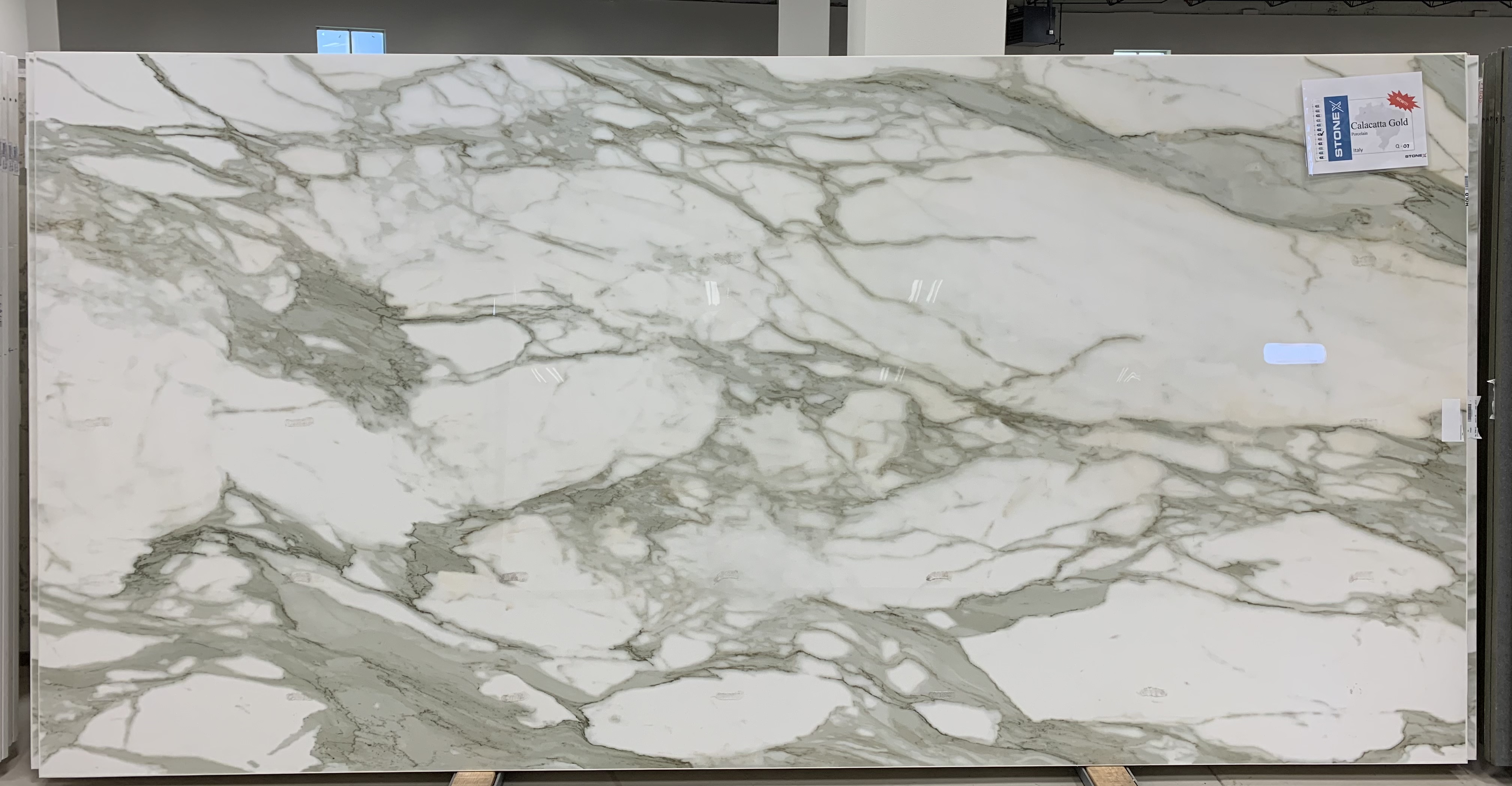 Calacatta Gold Polished 2cm – Porcelain - Porcelain Stone Slab