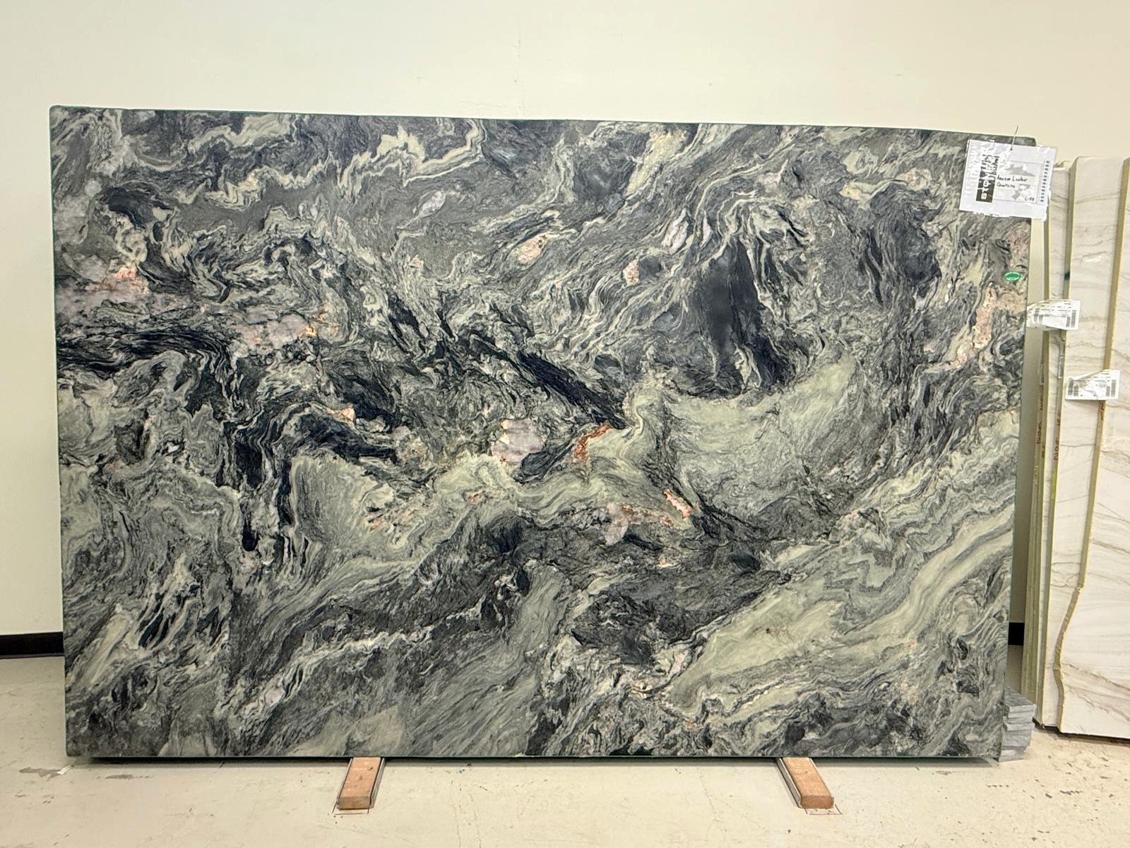 Amazon Leather 3cm – Quartzite - Quartzite Stone Slab