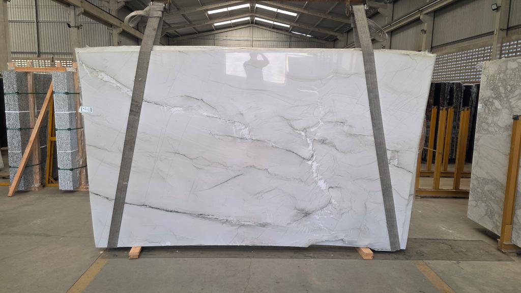 Bianco Superiore Polished 3cm – Quartzite - Quartzite Stone Slab
