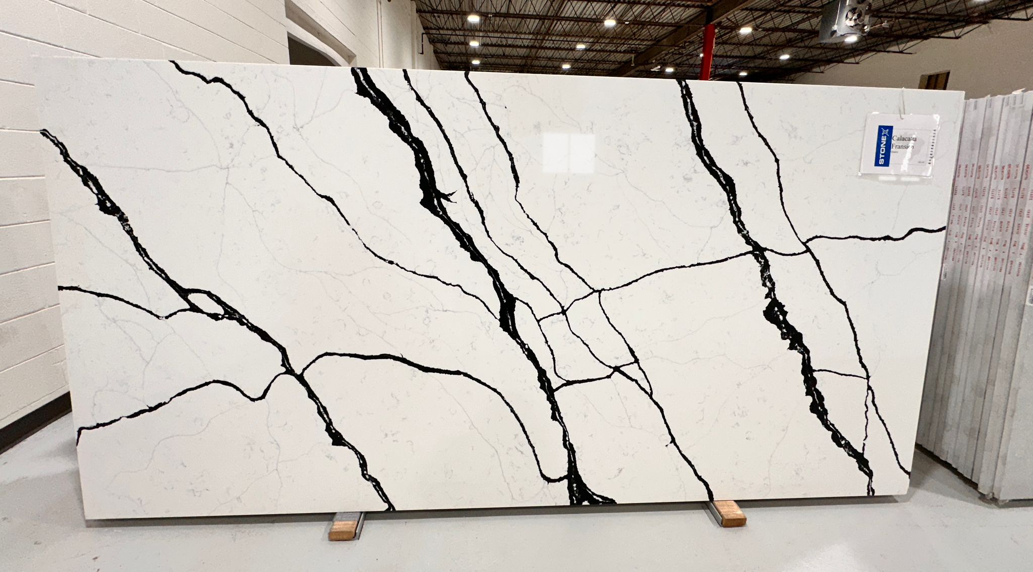 Calacatta Fransico Polished 3cm – Quartz