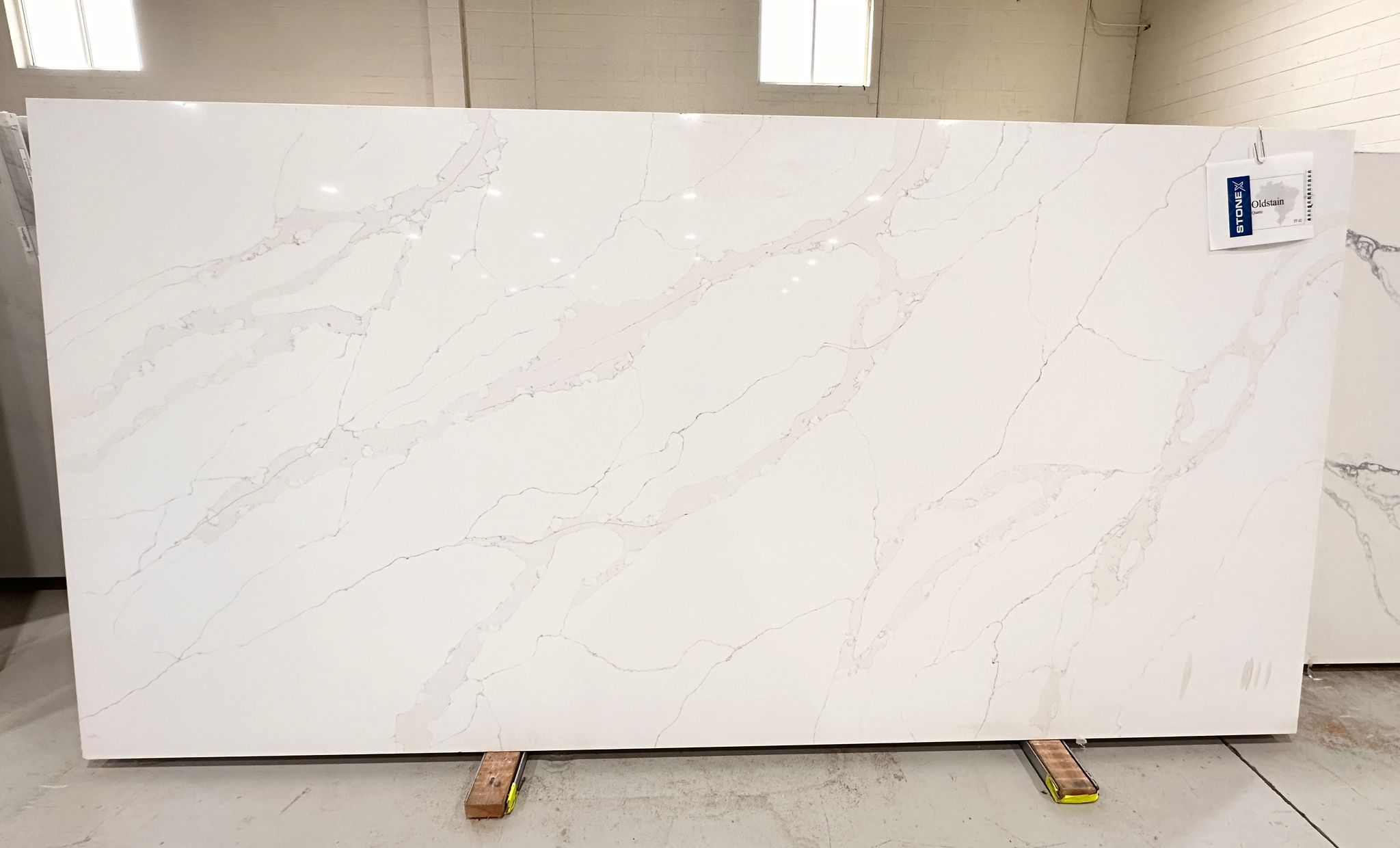 Calacatta Oldstain Jumbo Polished 3cm Quartz - Quartz Stone Slab