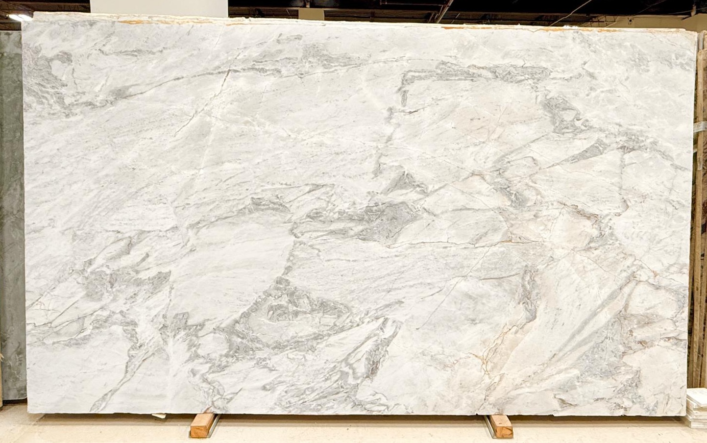 Matarazzo Honed 3cm – Quartzite/Dolomite