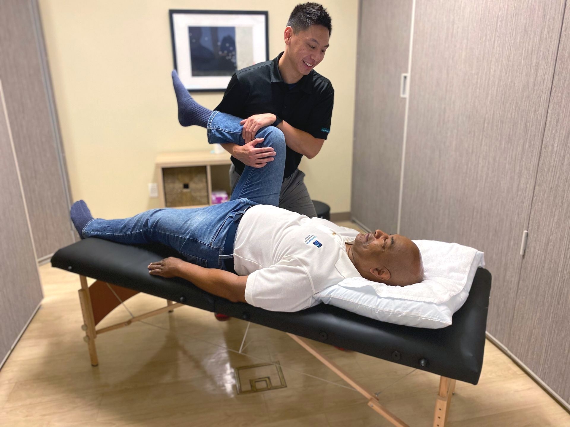 What are the specific techniques and applications of Kinesio taping for different body parts, such as the knee or shoulder?