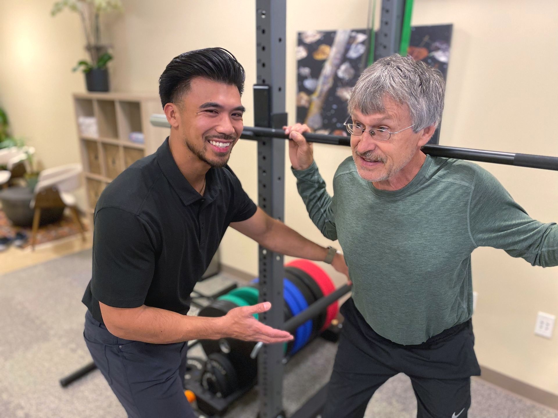 What are the potential risks and benefits of using supplements in a strength and conditioning program?