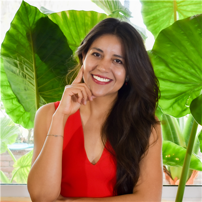 Karenia Pattsy Santillan Gómez